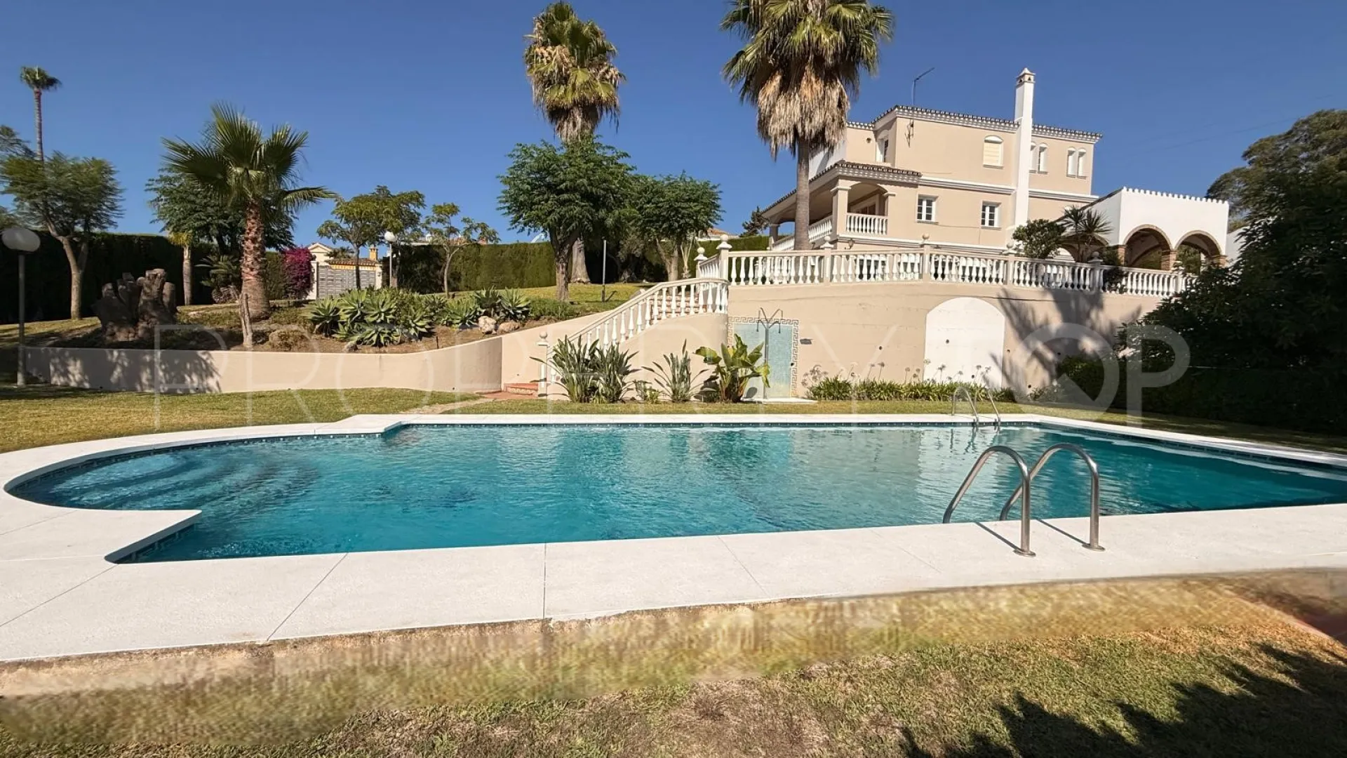 Villa a la venta en El Padron