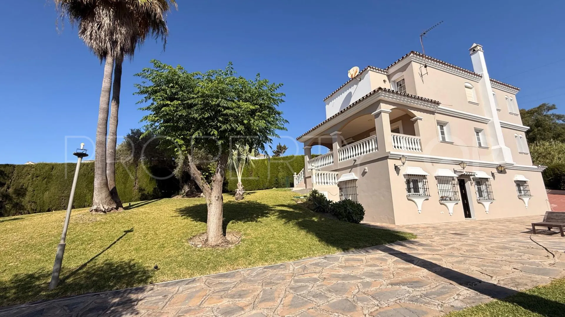 Villa a la venta en El Padron