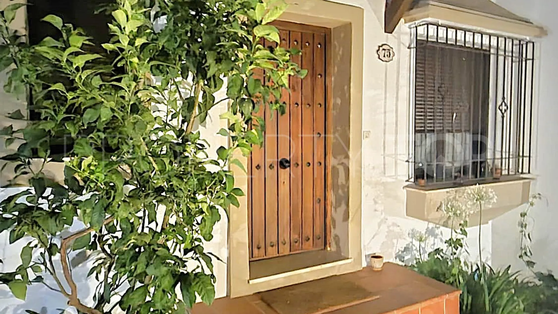 Buy Estepona West 3 bedrooms town house