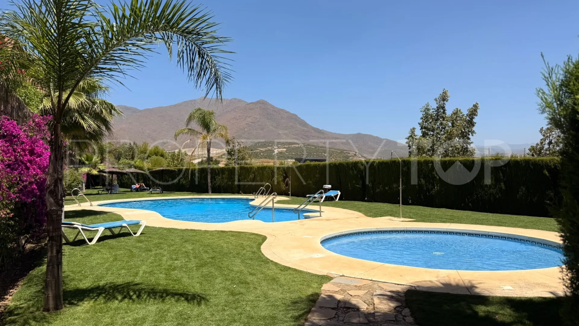 Adosado en venta de 3 dormitorios en Estepona Oeste