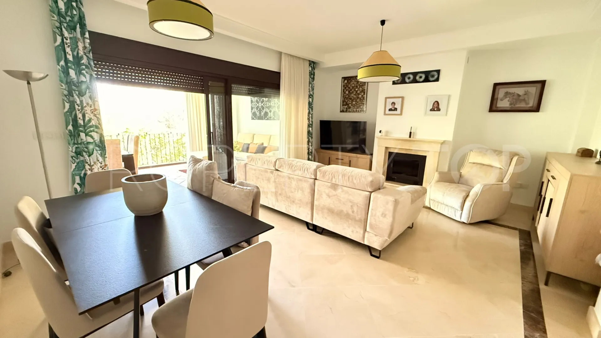 Adosado en venta de 3 dormitorios en Estepona Oeste