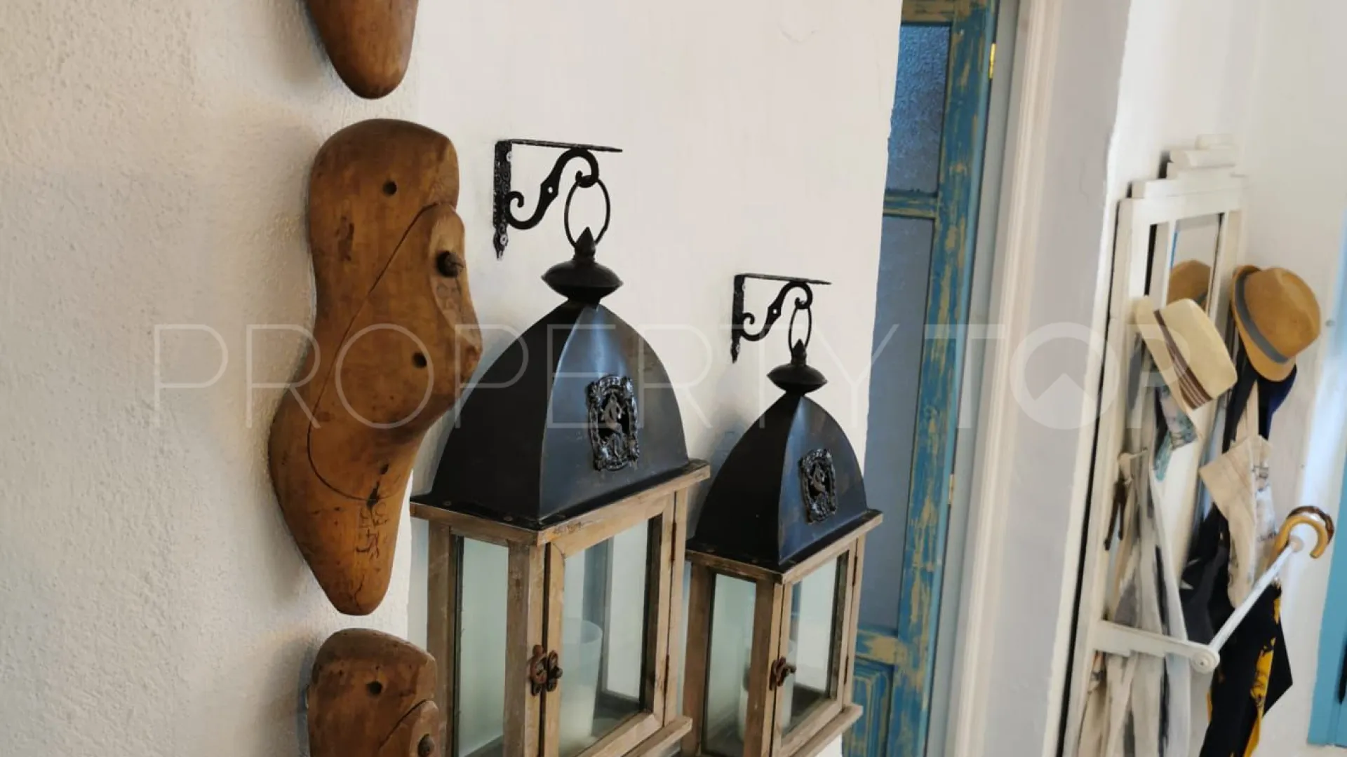 Casa de 2 dormitorios en venta en Estepona Casco Antiguo
