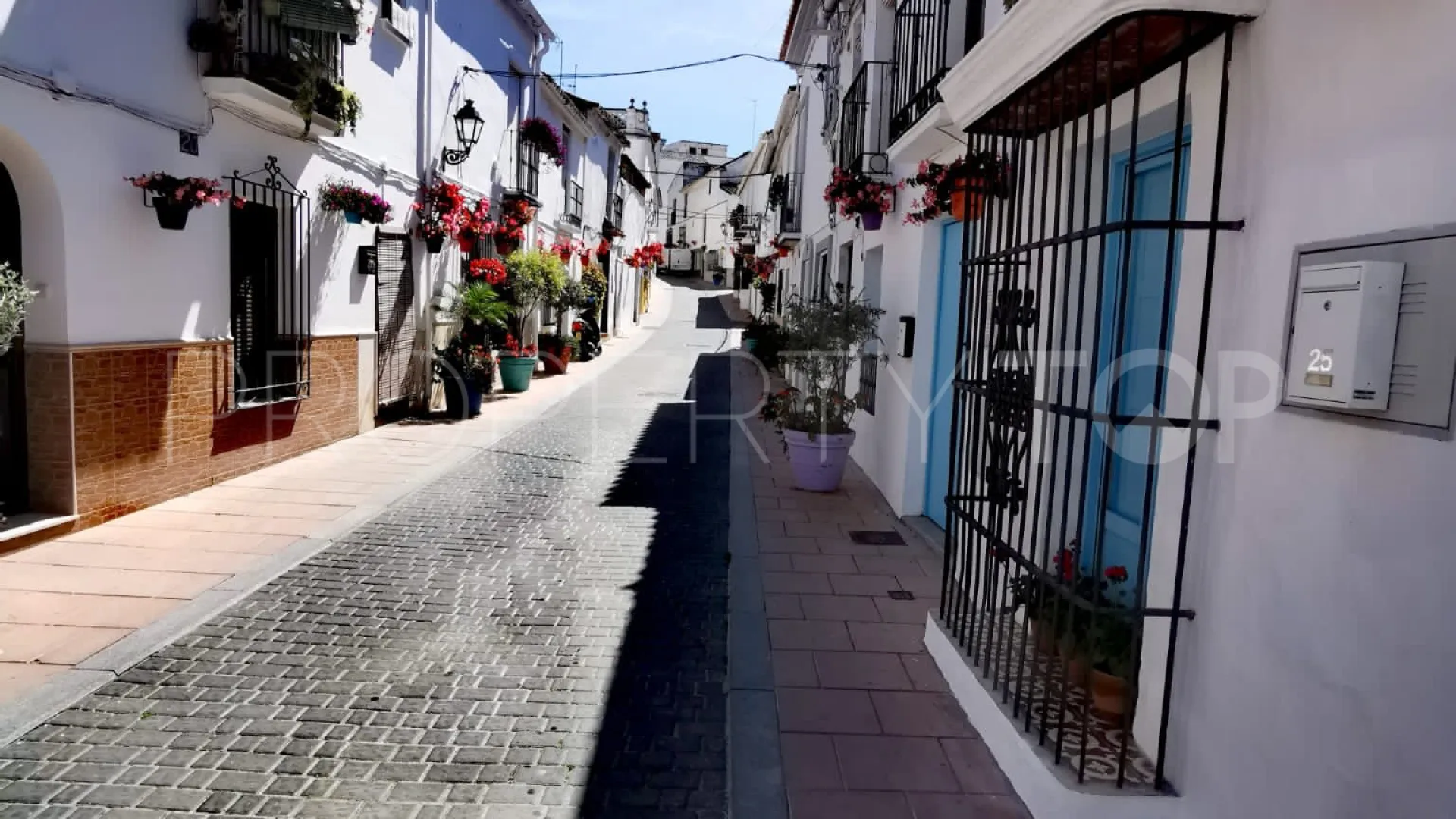 Casa de 2 dormitorios en venta en Estepona Casco Antiguo