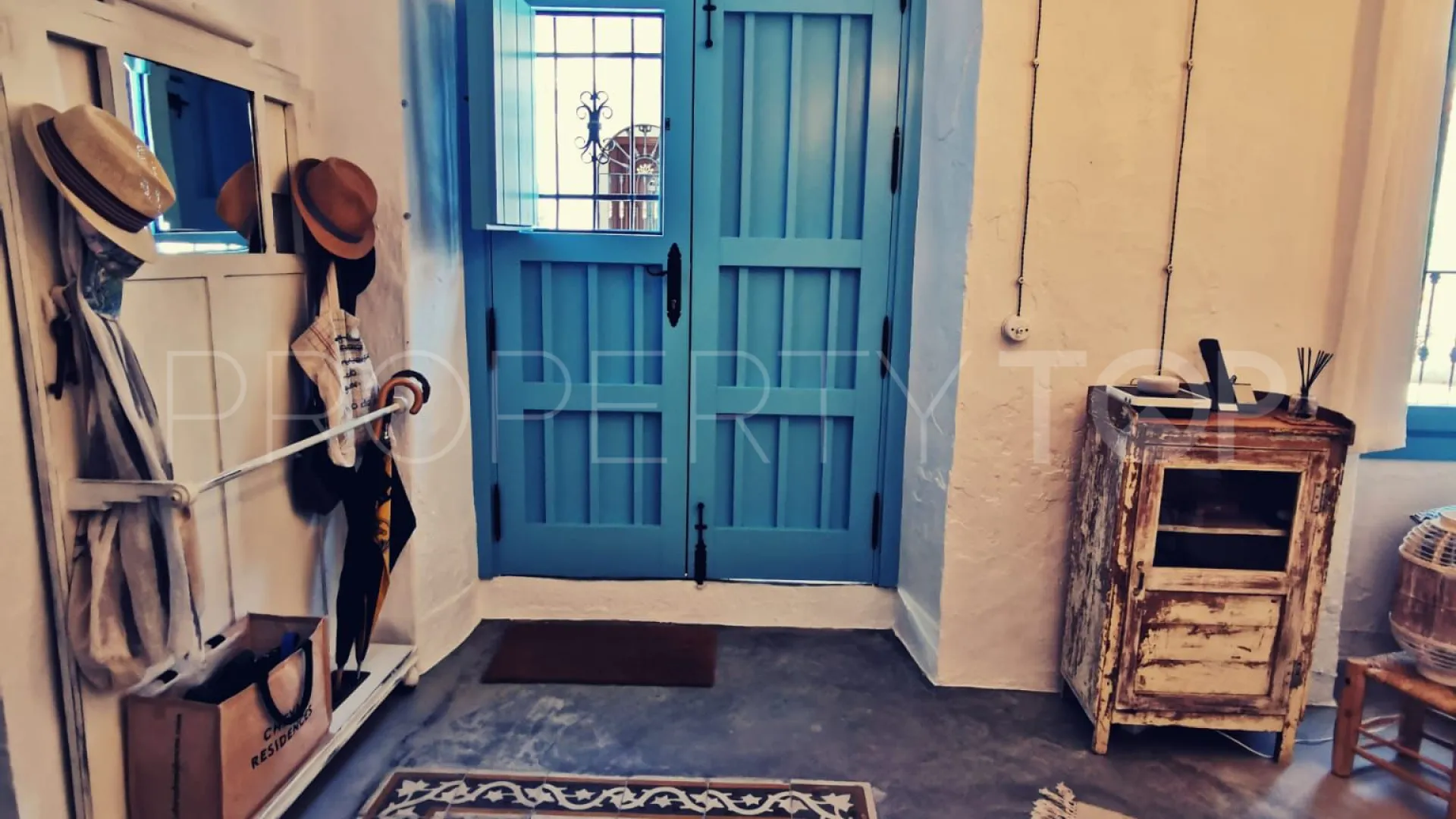 Casa de 2 dormitorios en venta en Estepona Casco Antiguo