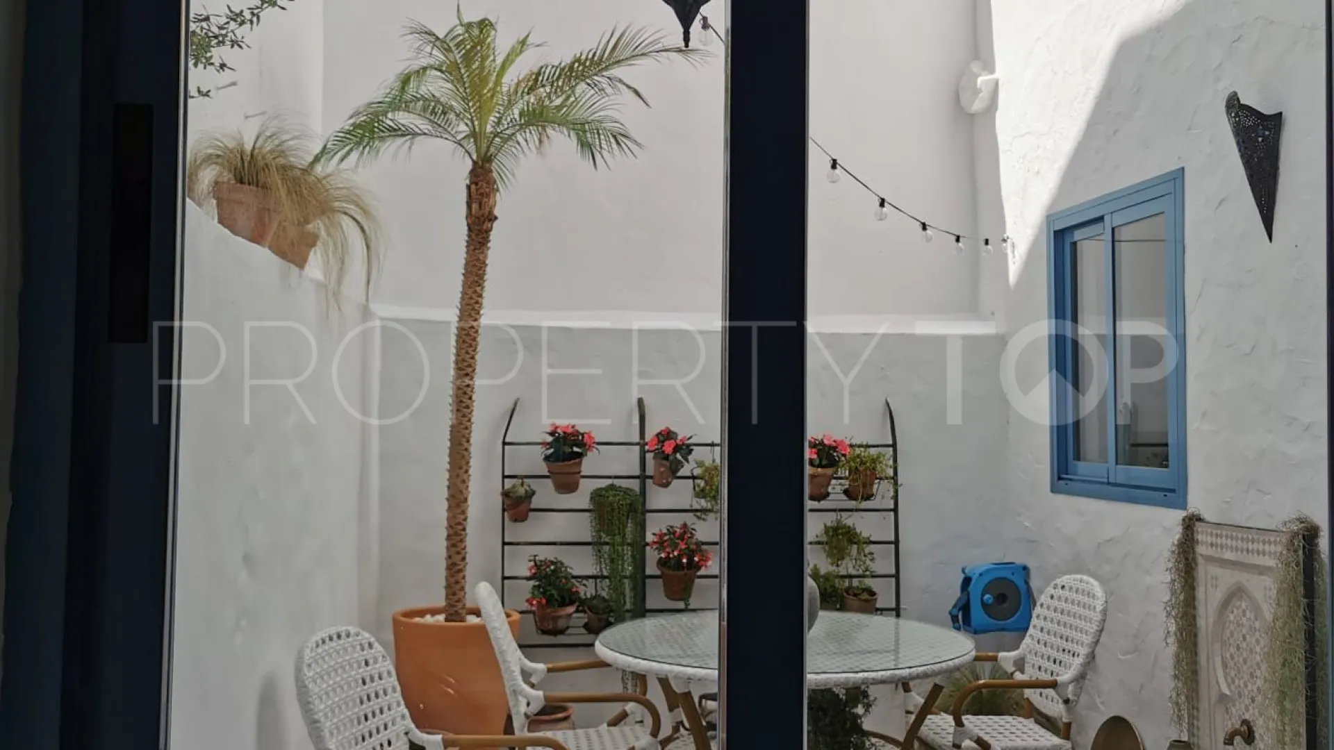 Casa de 2 dormitorios en venta en Estepona Casco Antiguo