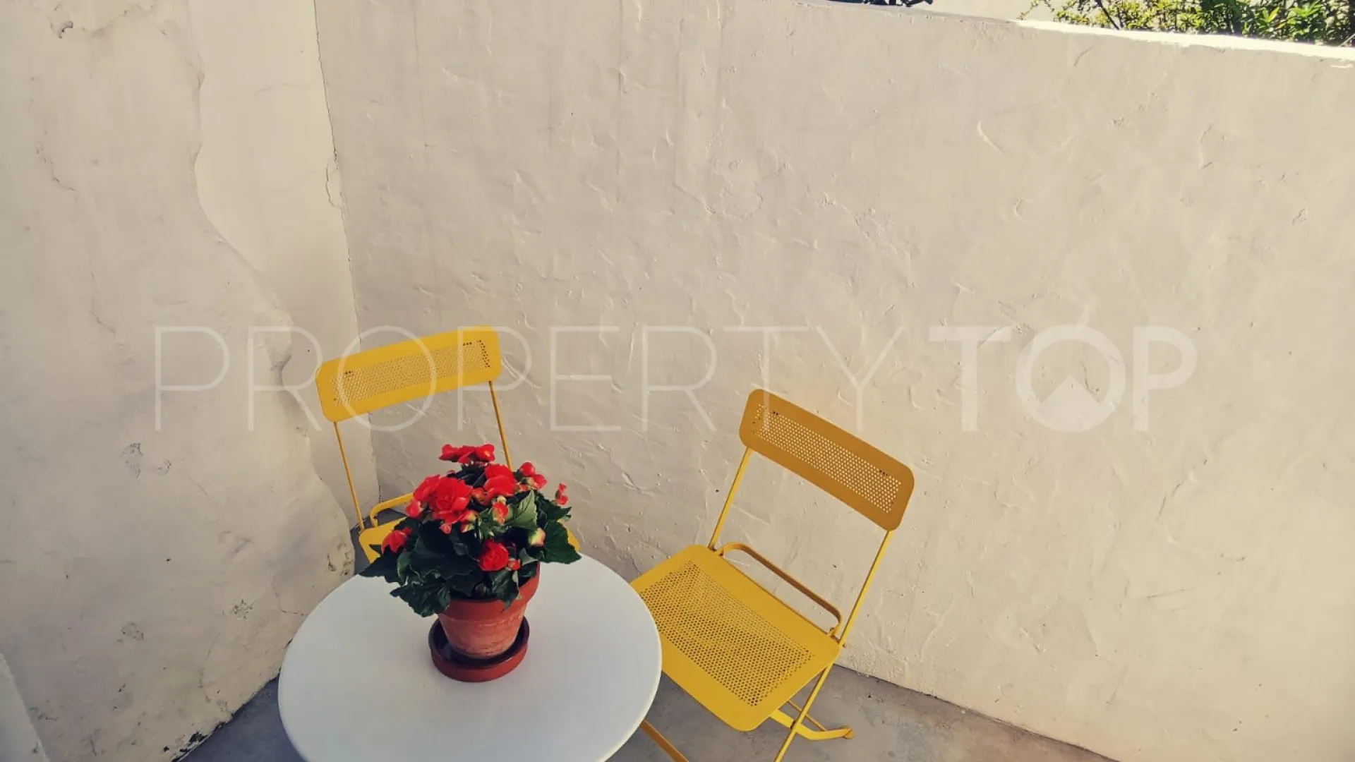 Casa de 2 dormitorios en venta en Estepona Casco Antiguo