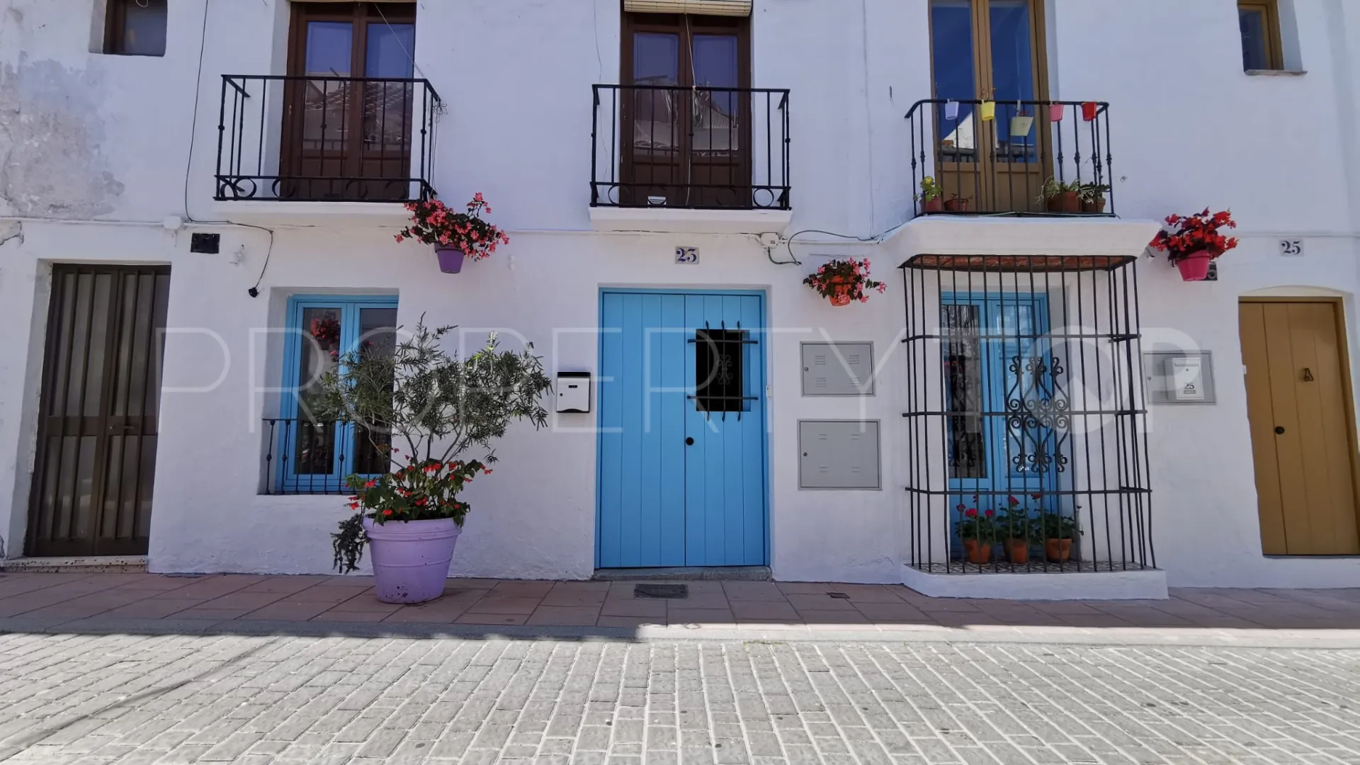 Casa de 2 dormitorios en venta en Estepona Casco Antiguo