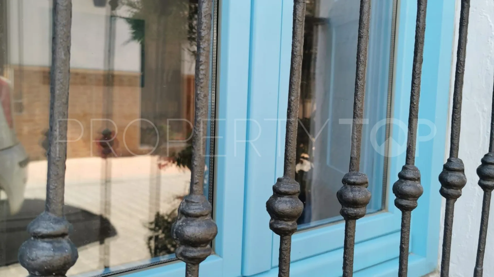 Casa de 2 dormitorios en venta en Estepona Casco Antiguo