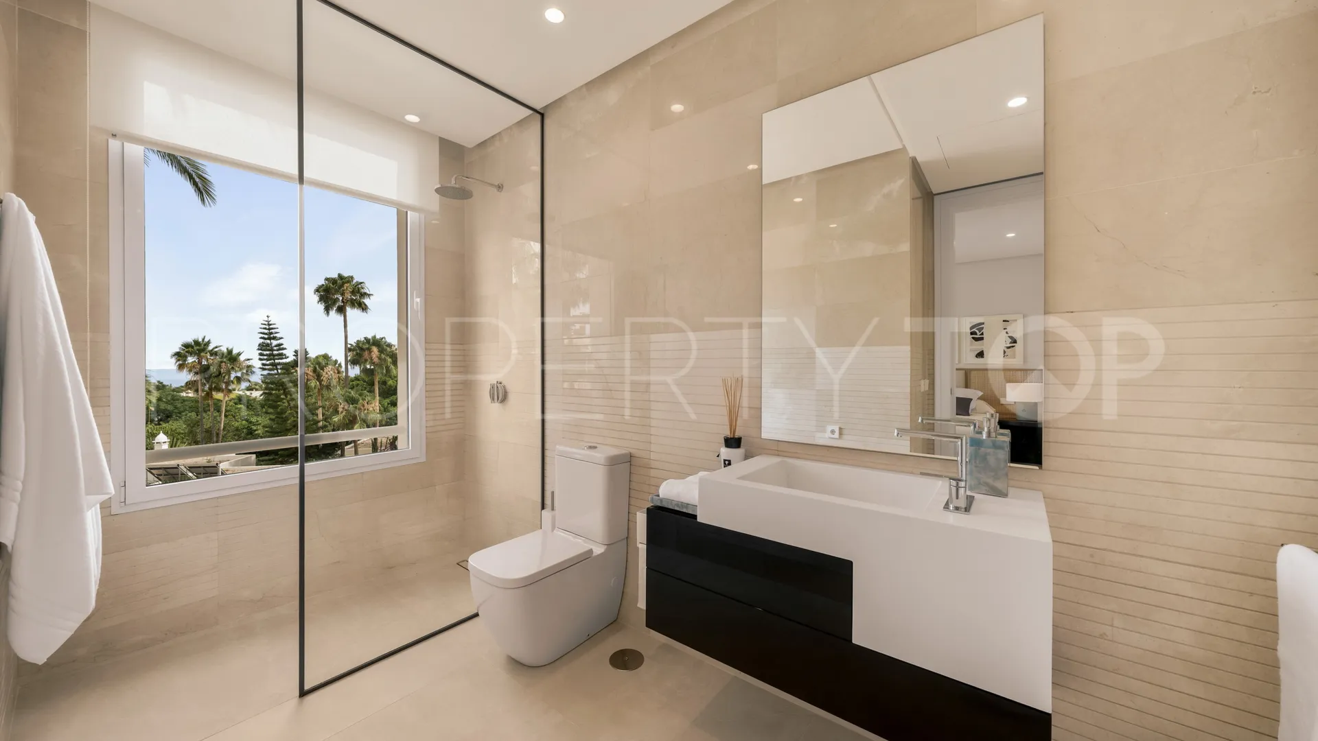 Apartamento en venta con 3 dormitorios en El Retiro de Nagüeles