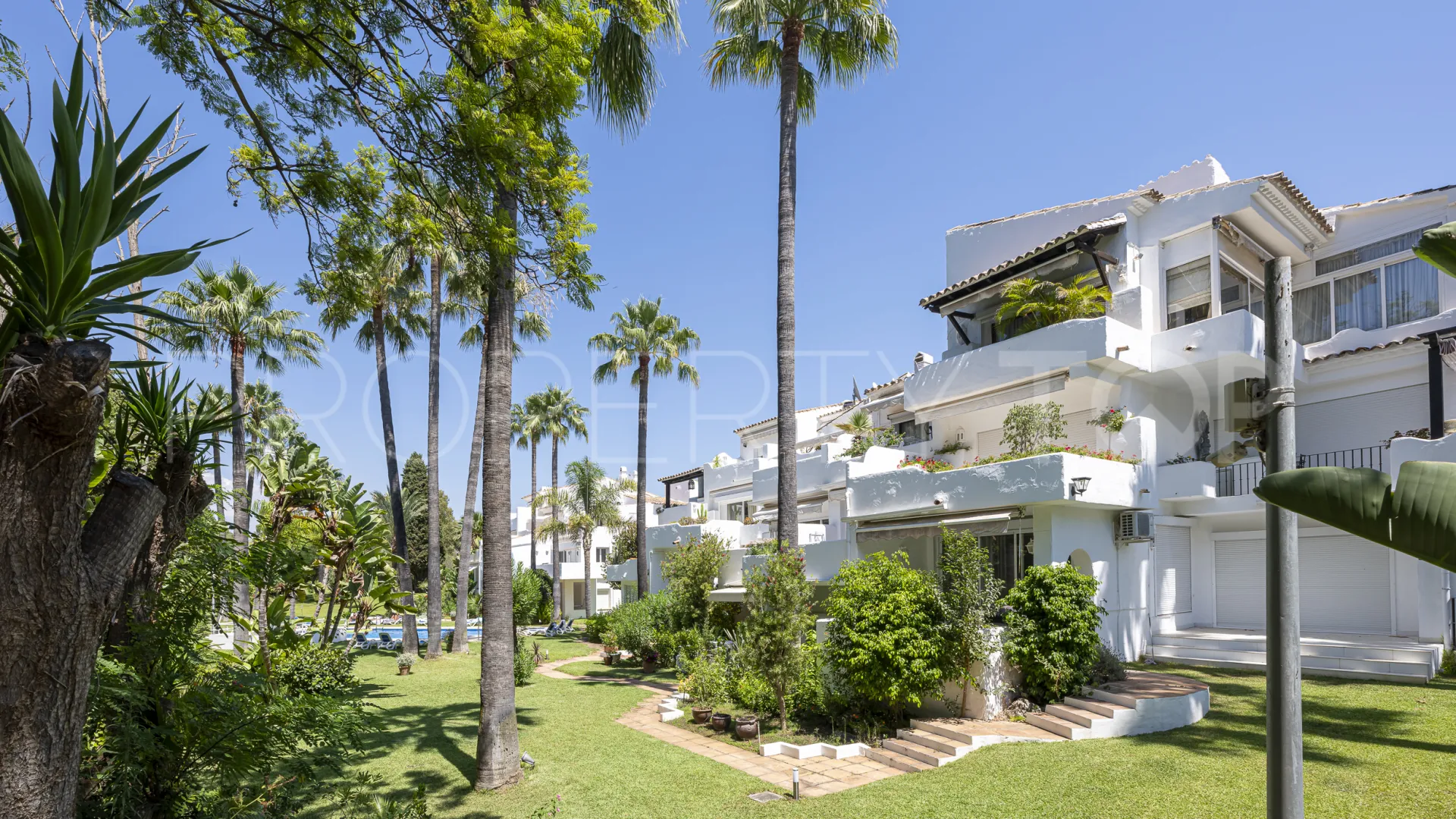 Jardines de las Fuentes apartment for sale