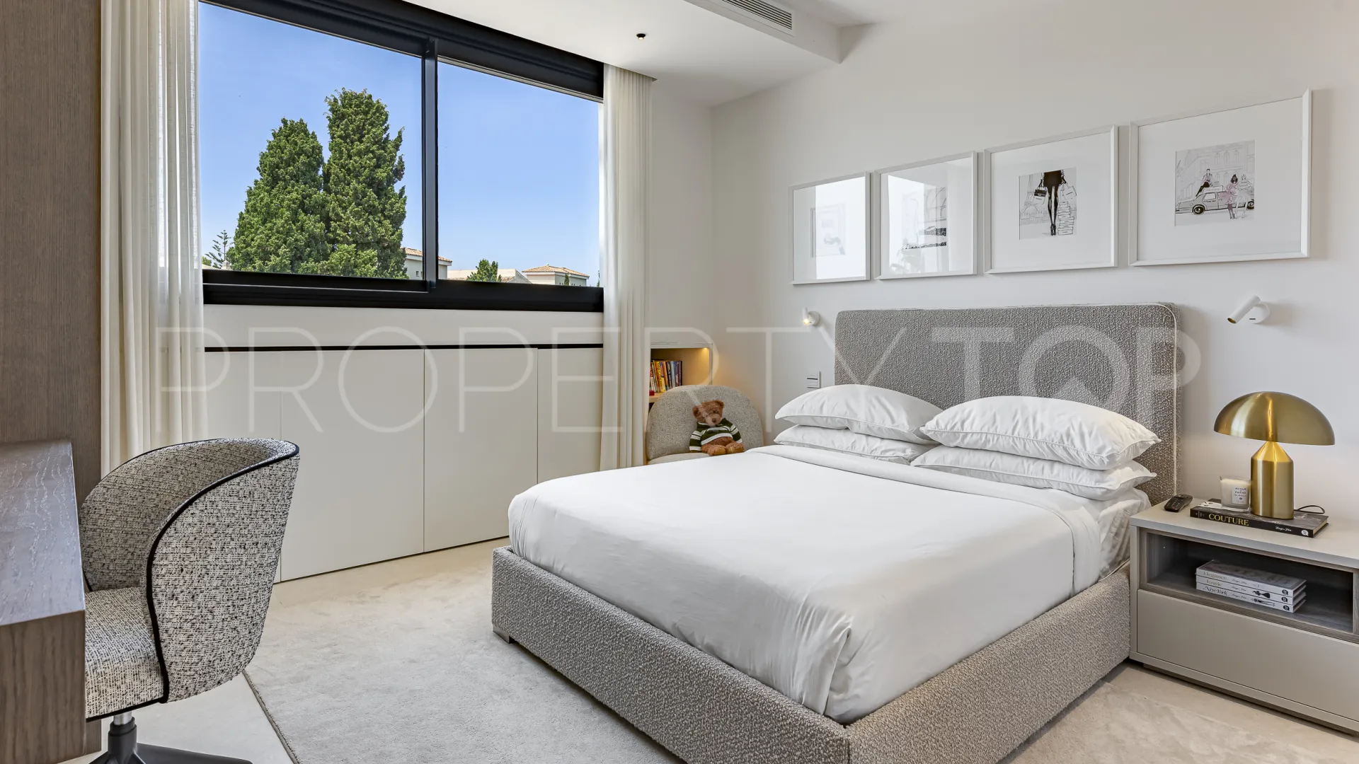 Jardines de las Fuentes apartment for sale