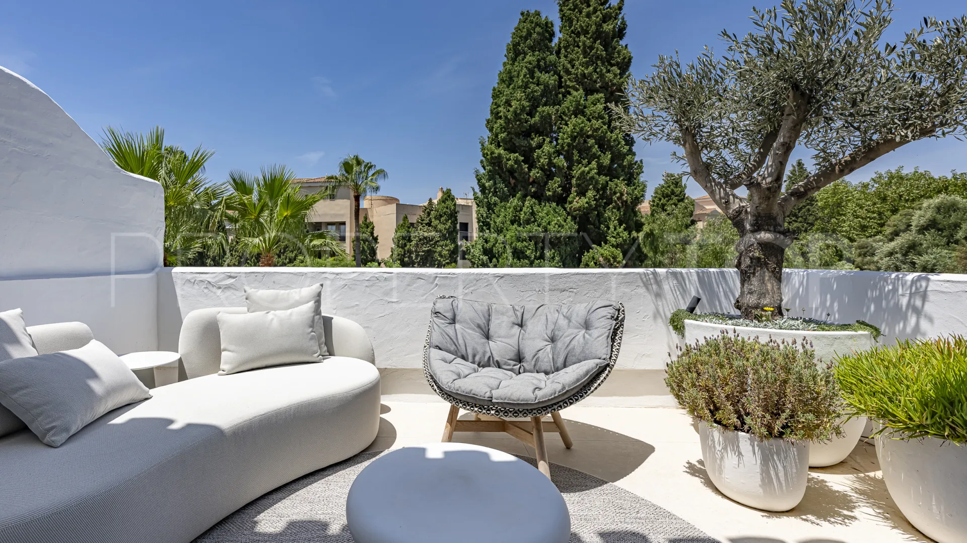 Jardines de las Fuentes apartment for sale