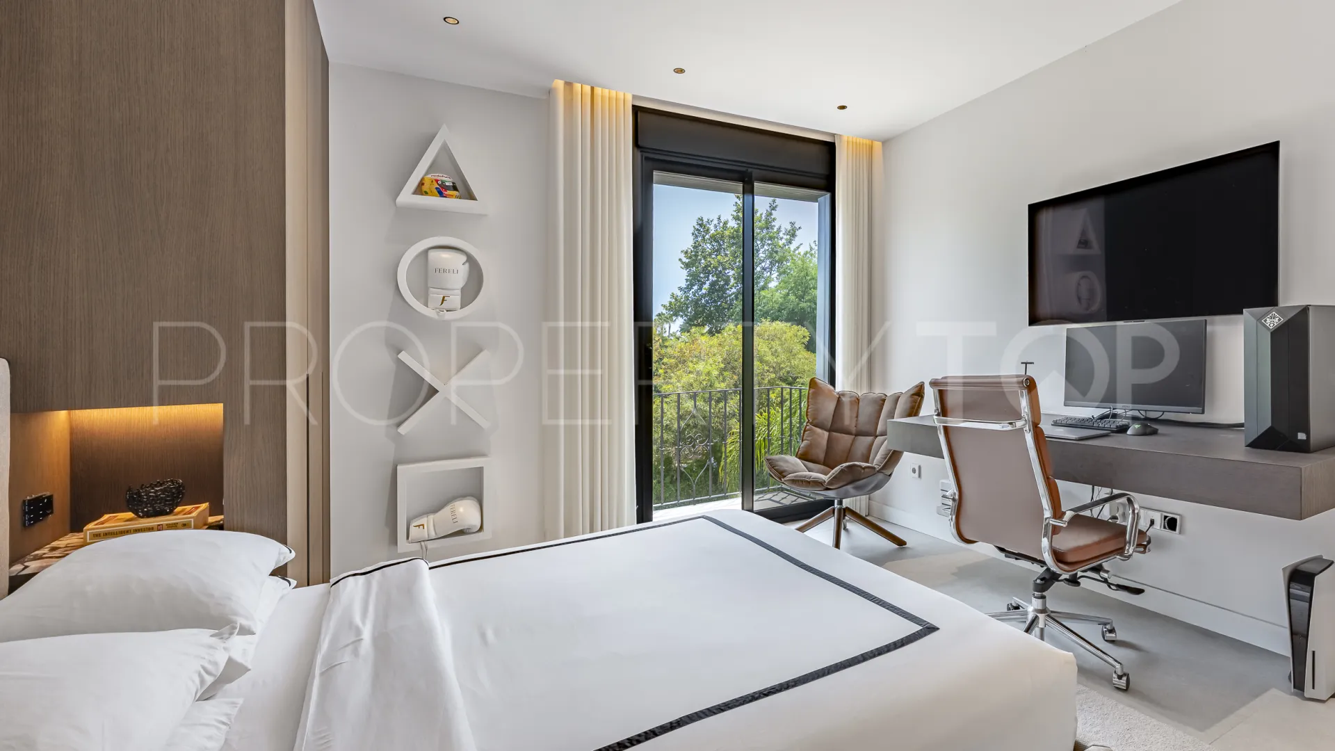 Jardines de las Fuentes apartment for sale