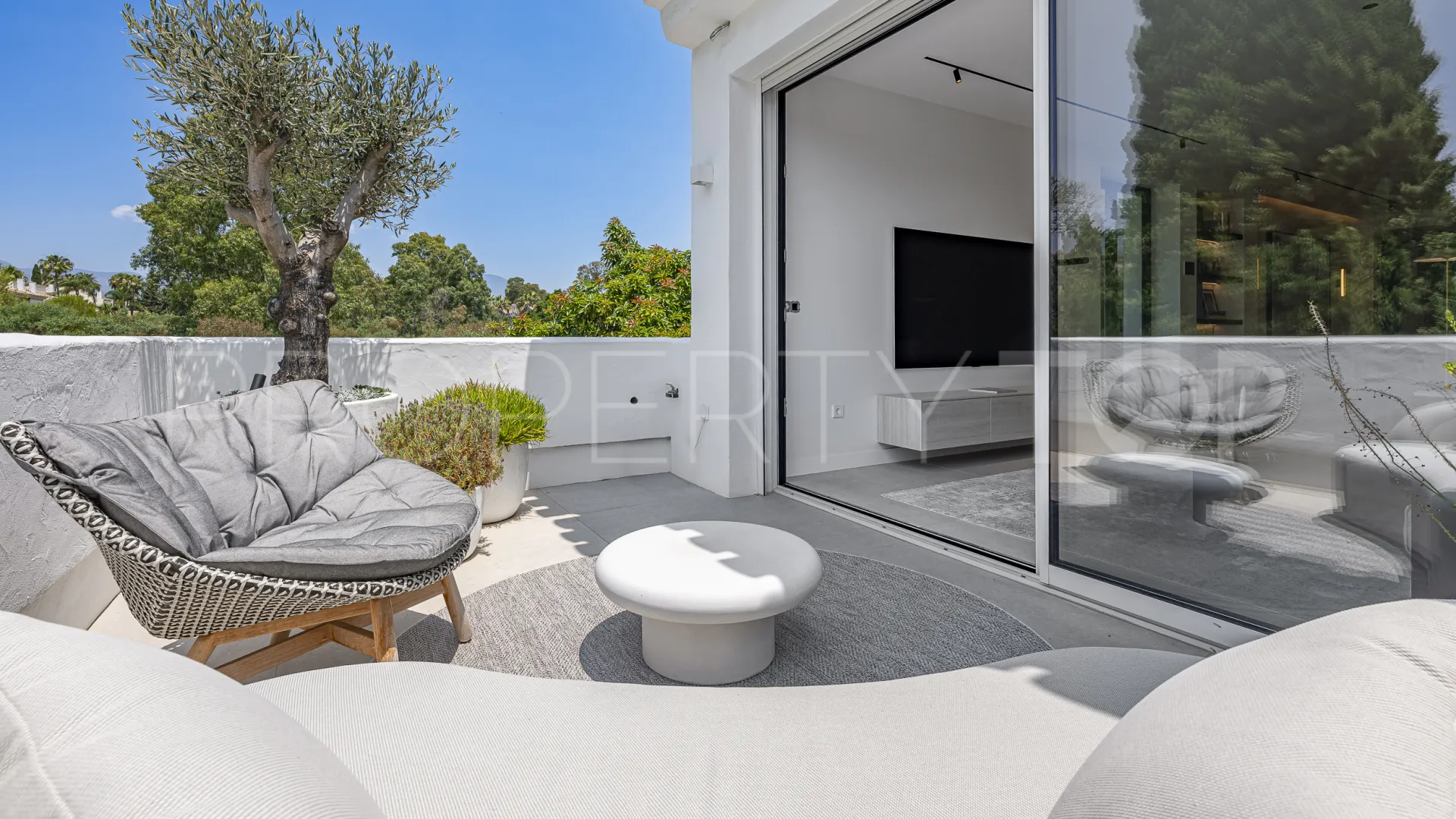 Jardines de las Fuentes apartment for sale