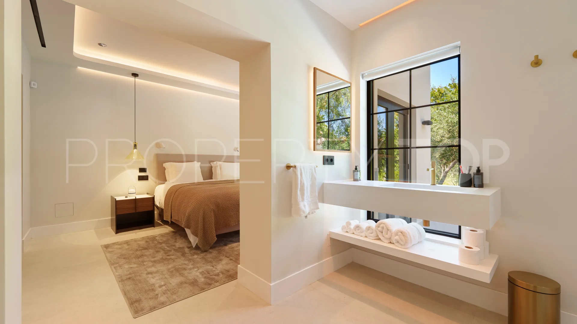 Marbella - Puerto Banus, villa a la venta con 5 dormitorios