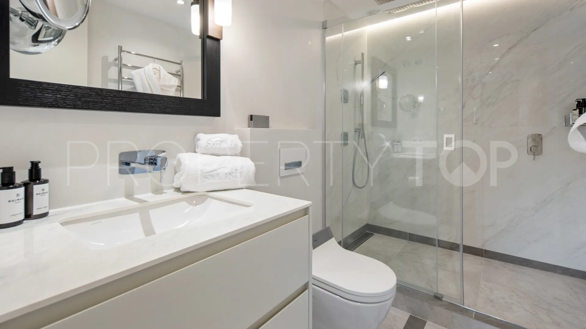 Comprar apartamento en Marina Puente Romano