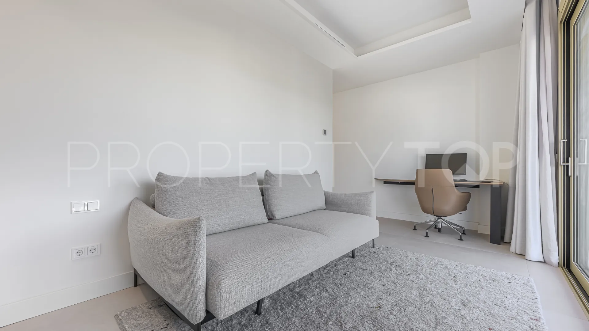 Apartment for sale in Benalús with 3 bedrooms