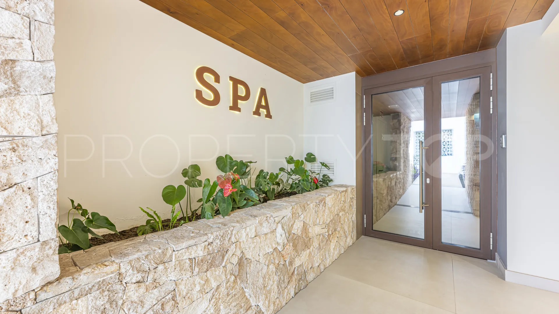 Apartment for sale in Benalús with 3 bedrooms