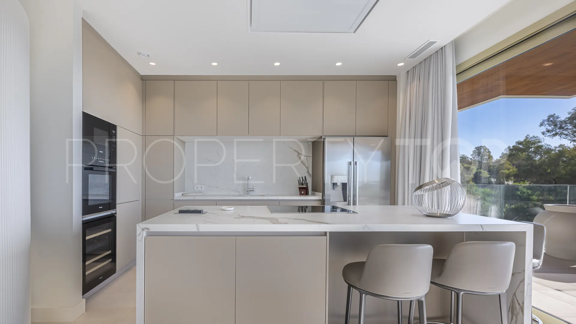 Apartment for sale in Benalús with 3 bedrooms