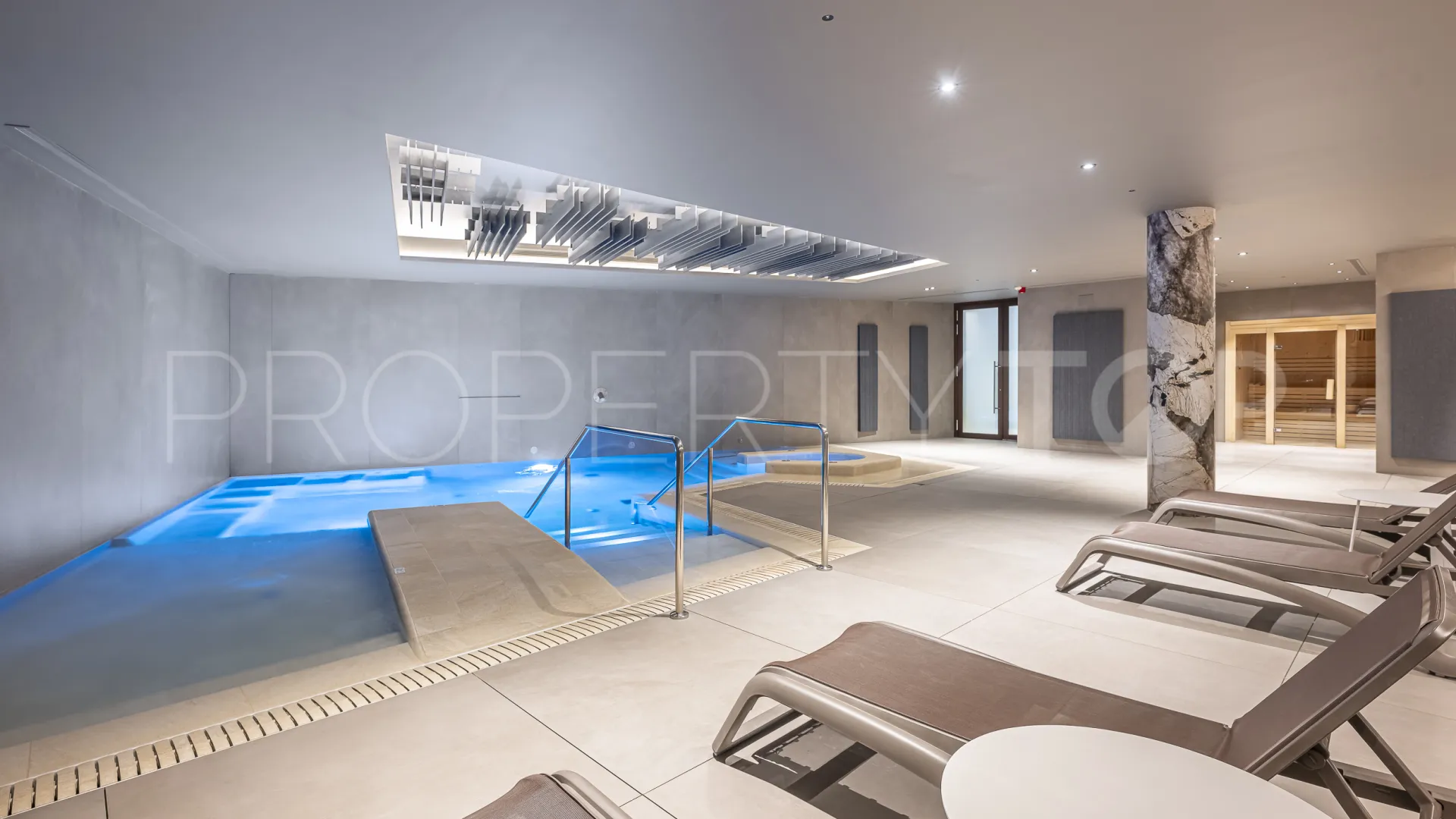 Apartment for sale in Benalús with 3 bedrooms