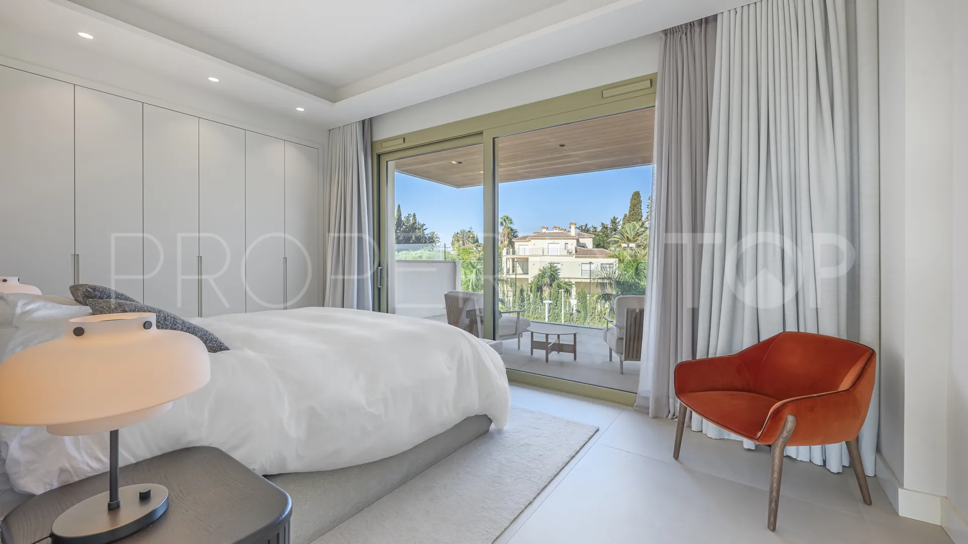 Apartment for sale in Benalús with 3 bedrooms