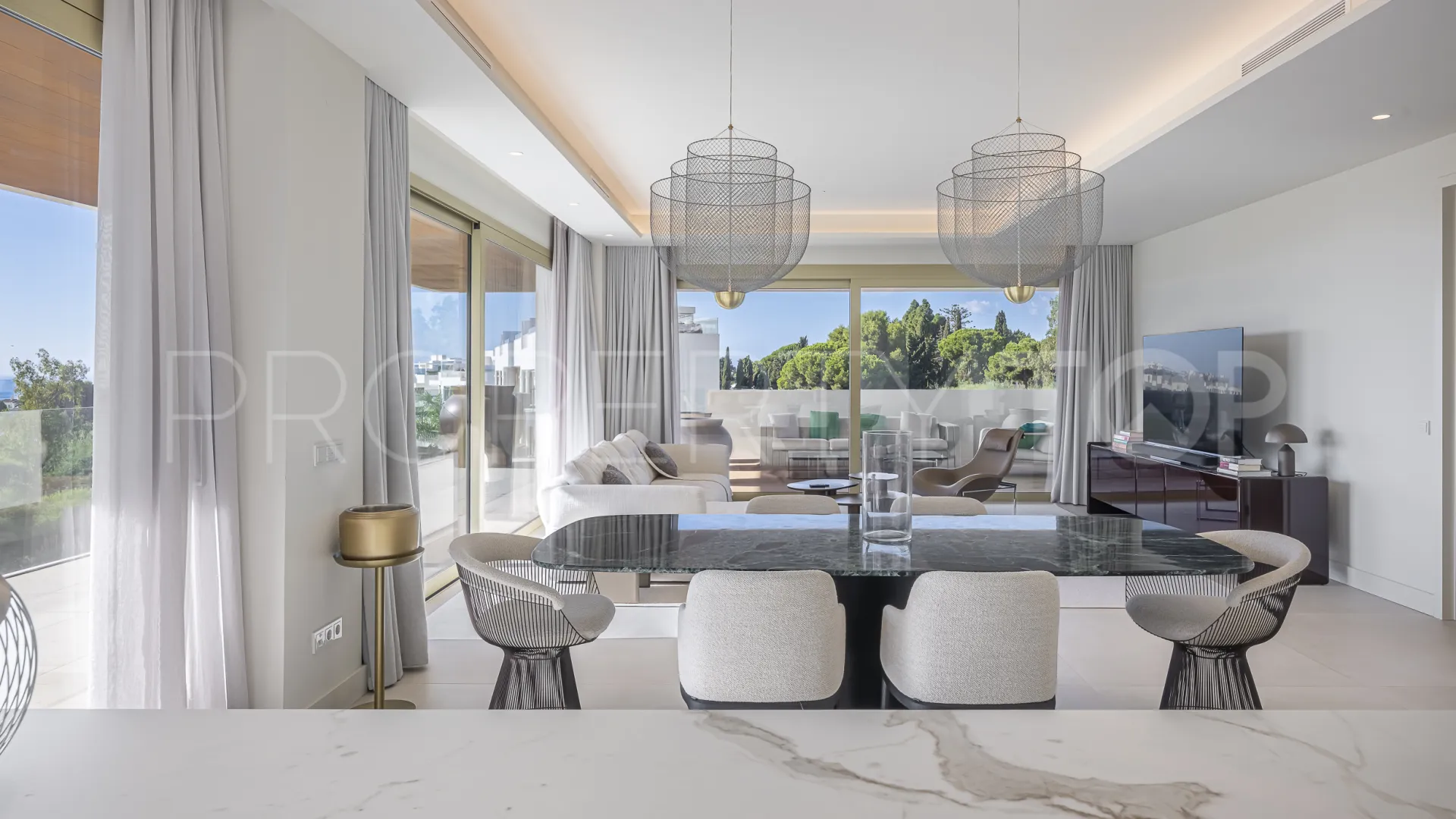 Apartment for sale in Benalús with 3 bedrooms