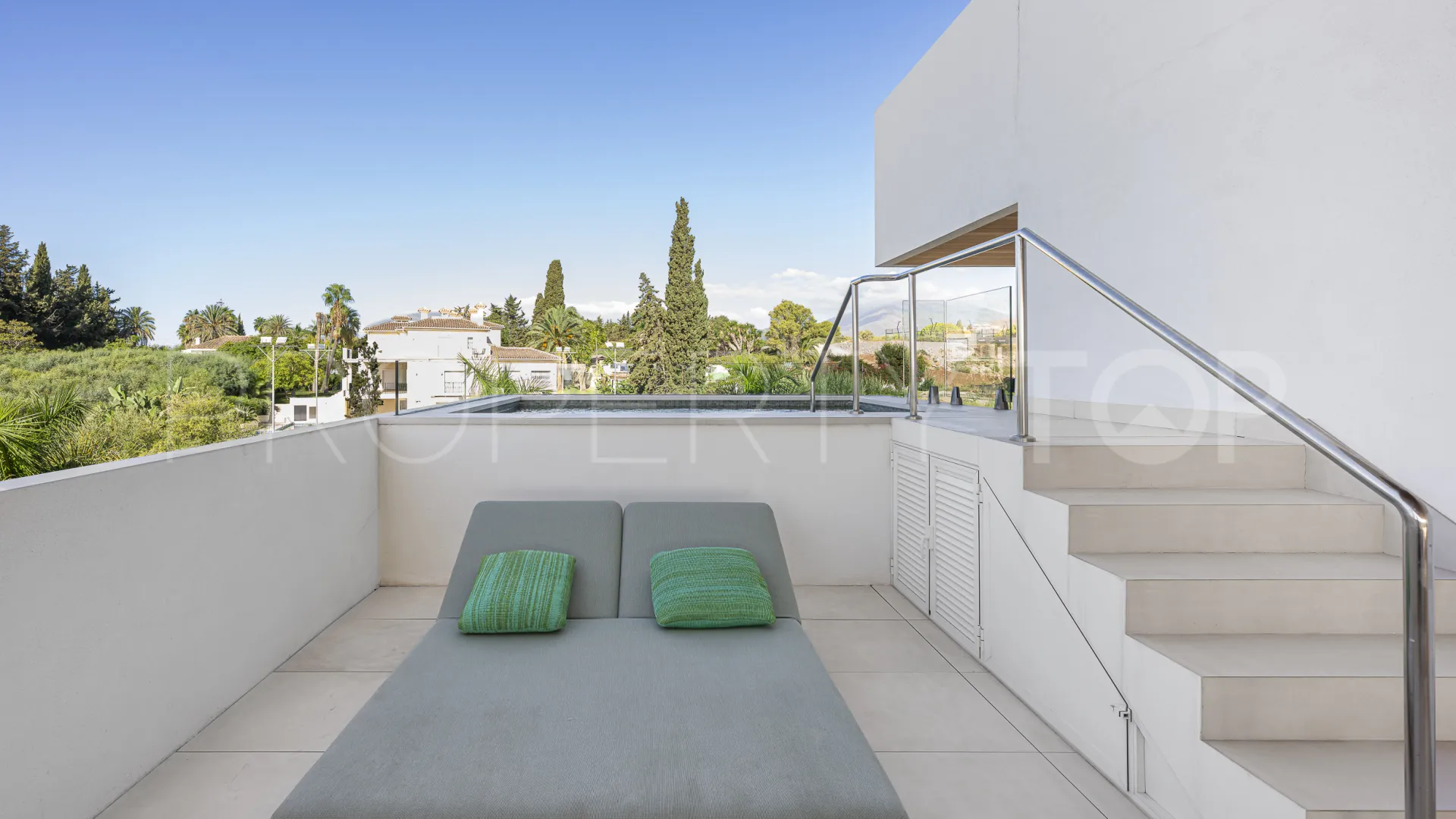 Apartment for sale in Benalús with 3 bedrooms