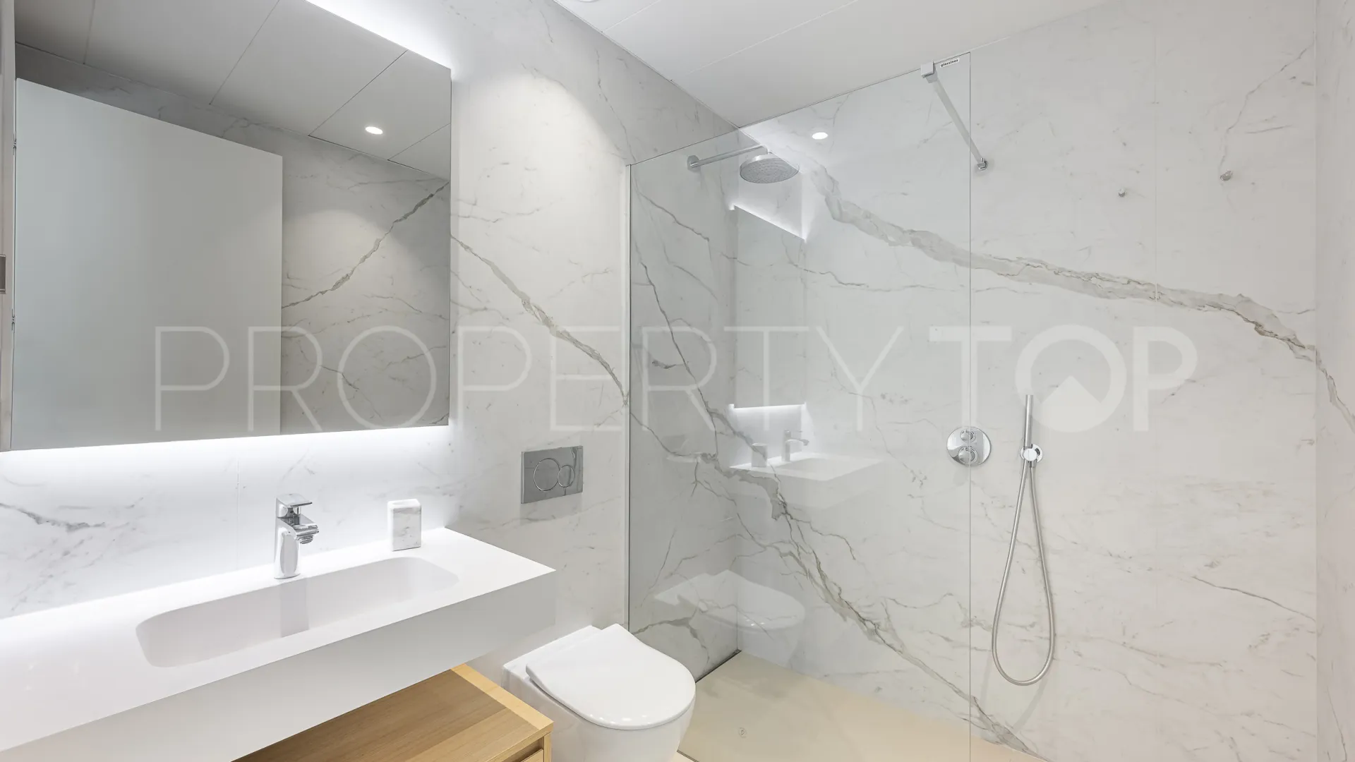 Apartment for sale in Benalús with 3 bedrooms