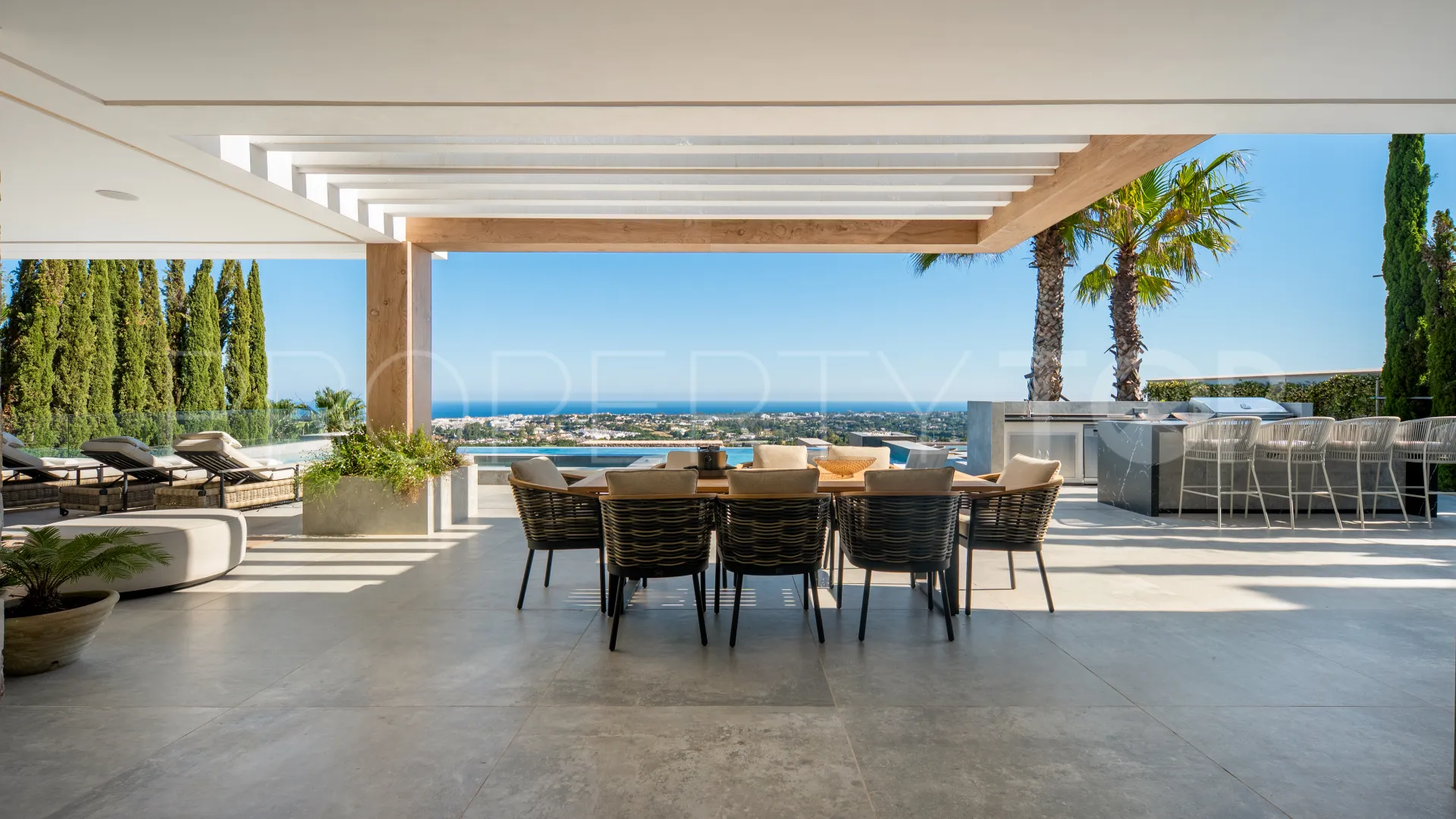 Villa for sale in El Herrojo with 5 bedrooms