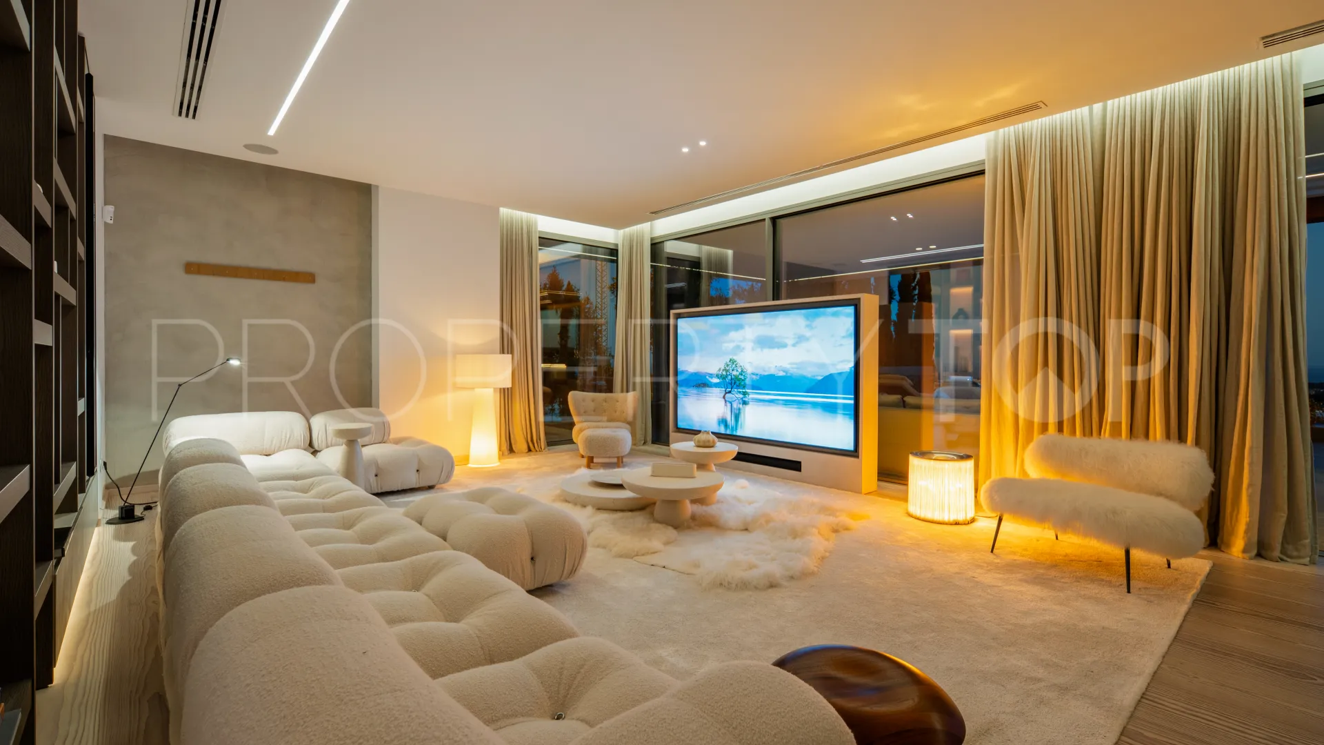 Villa for sale in El Herrojo with 5 bedrooms