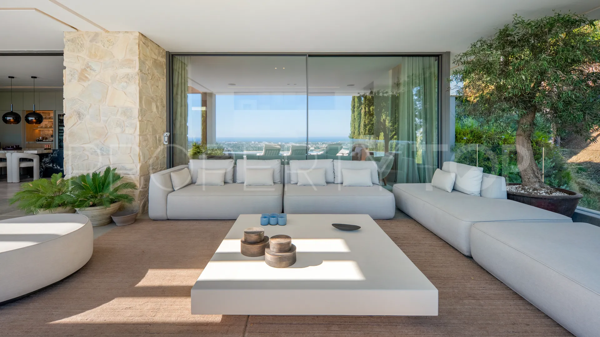 Villa for sale in El Herrojo with 5 bedrooms