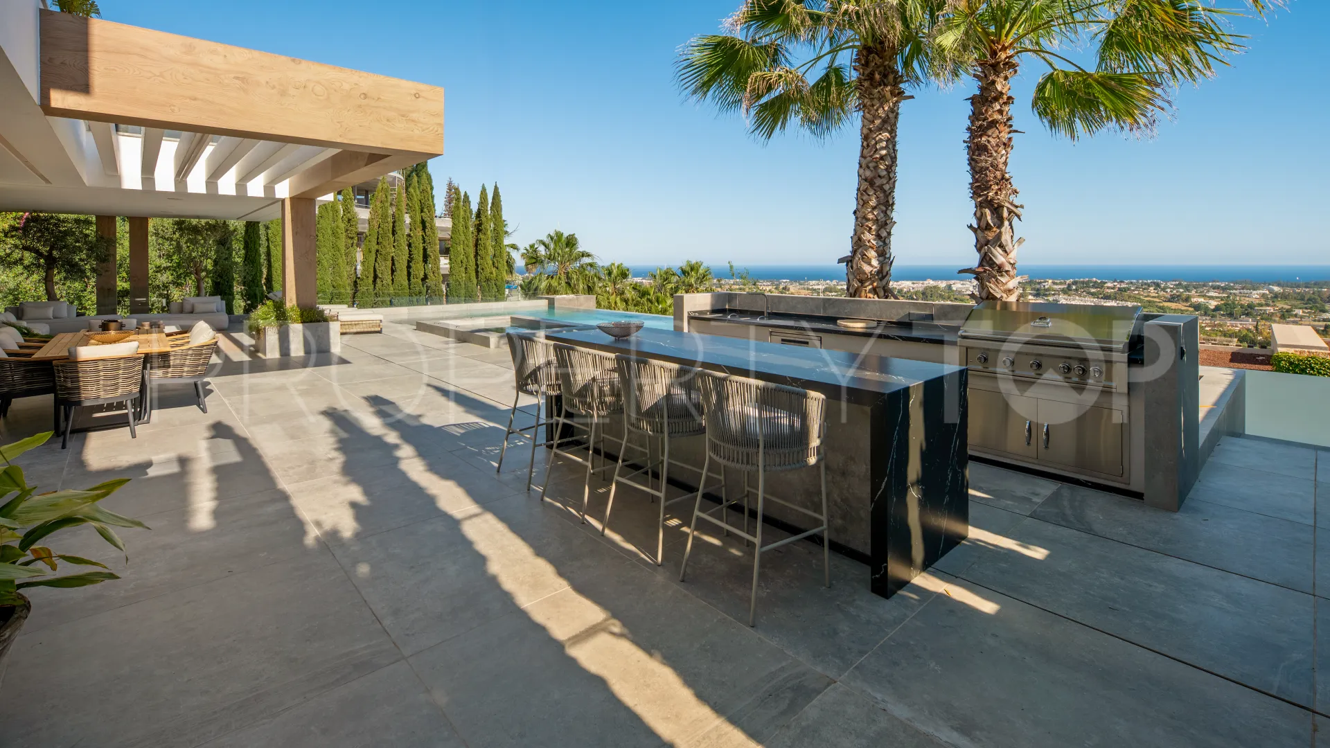 Villa for sale in El Herrojo with 5 bedrooms