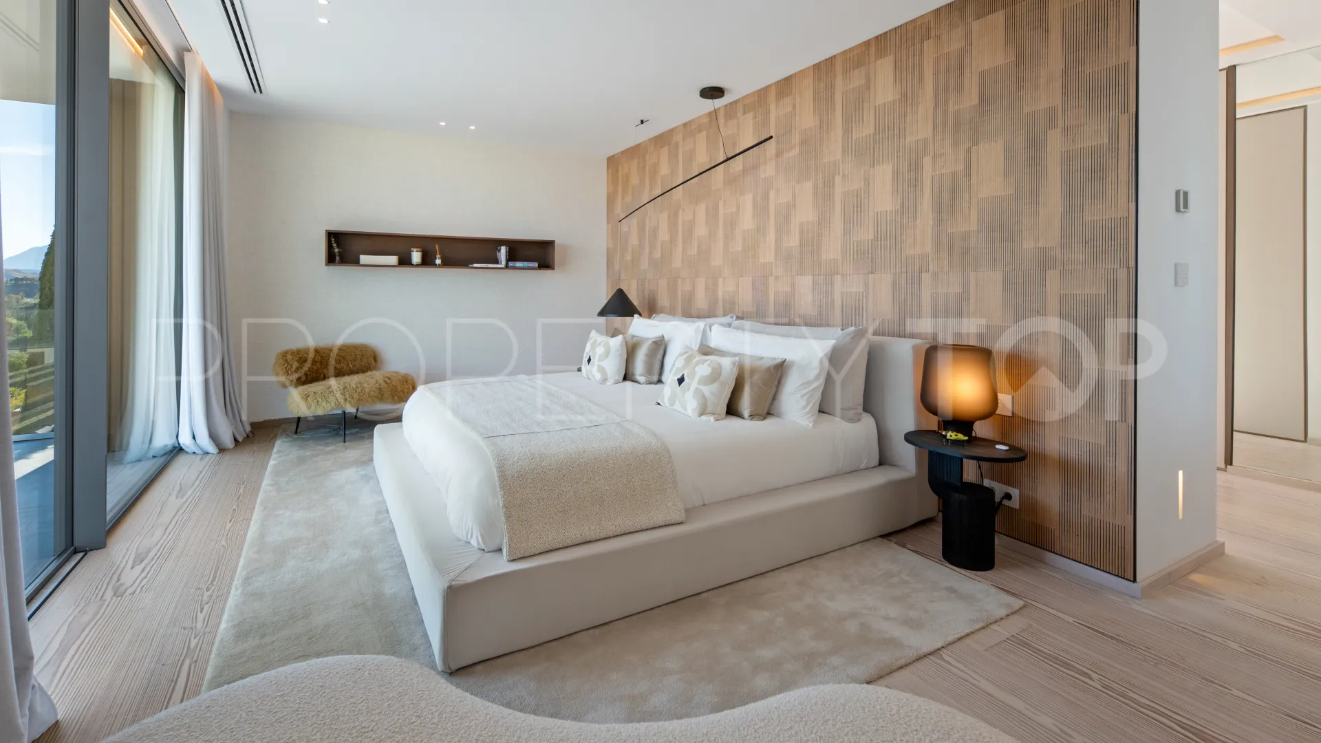 Villa for sale in El Herrojo with 5 bedrooms