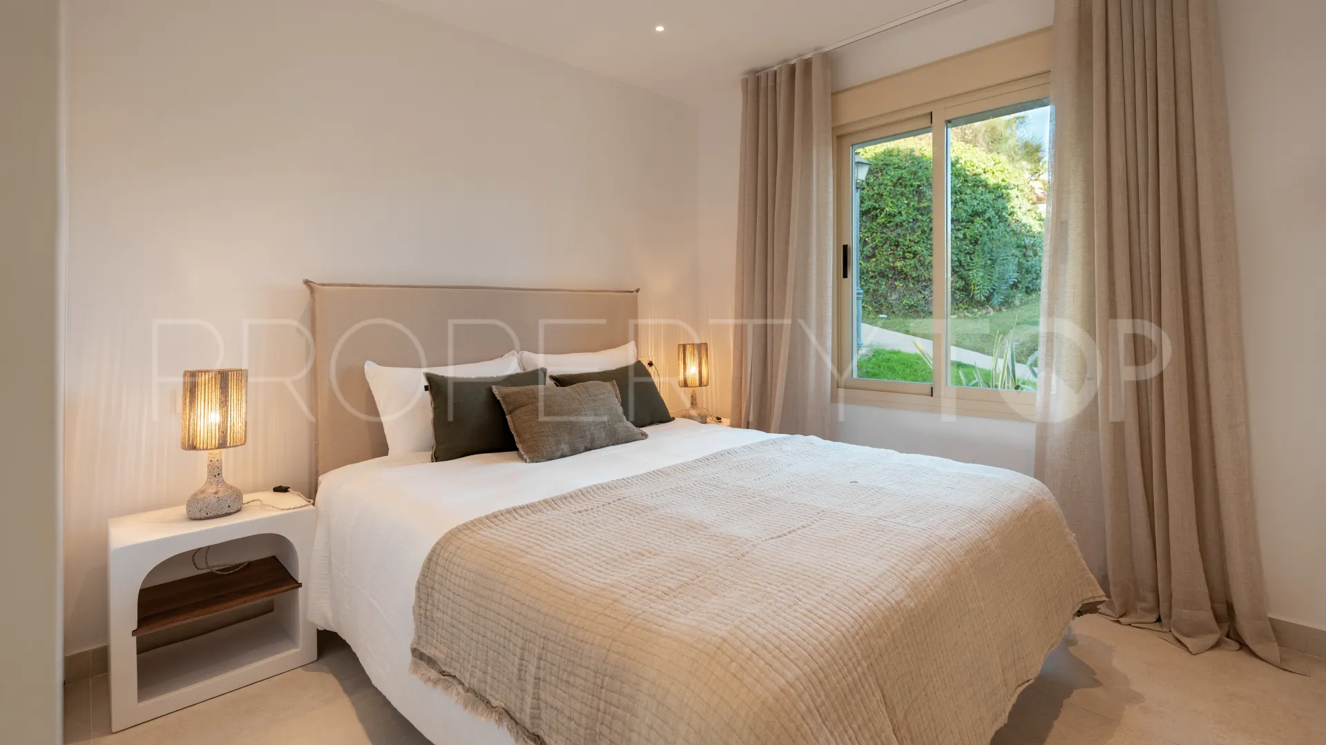 Apartamento en venta en Palacetes Los Belvederes