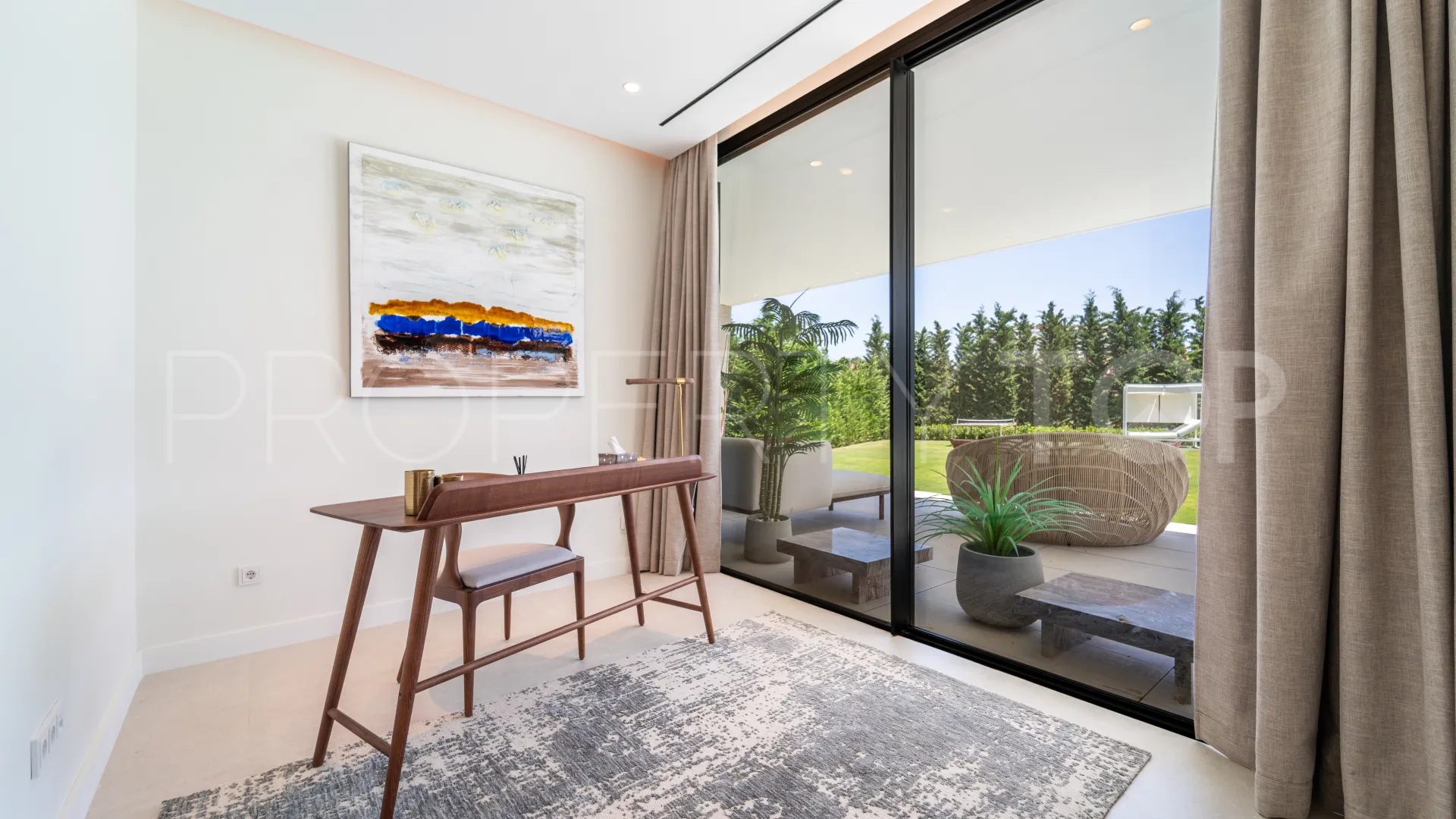 For sale 6 bedrooms villa in Los Monteros Playa