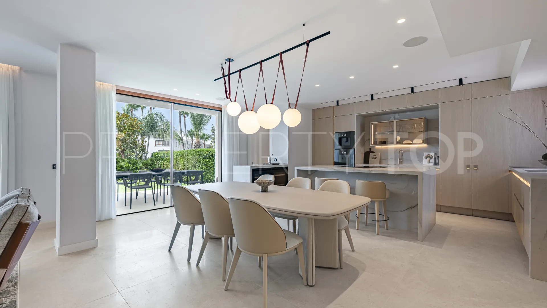 Alcores del Golf, duplex planta baja de 4 dormitorios a la venta