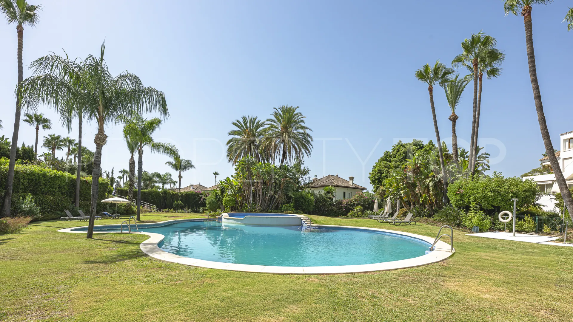 Alcores del Golf, duplex planta baja de 4 dormitorios a la venta