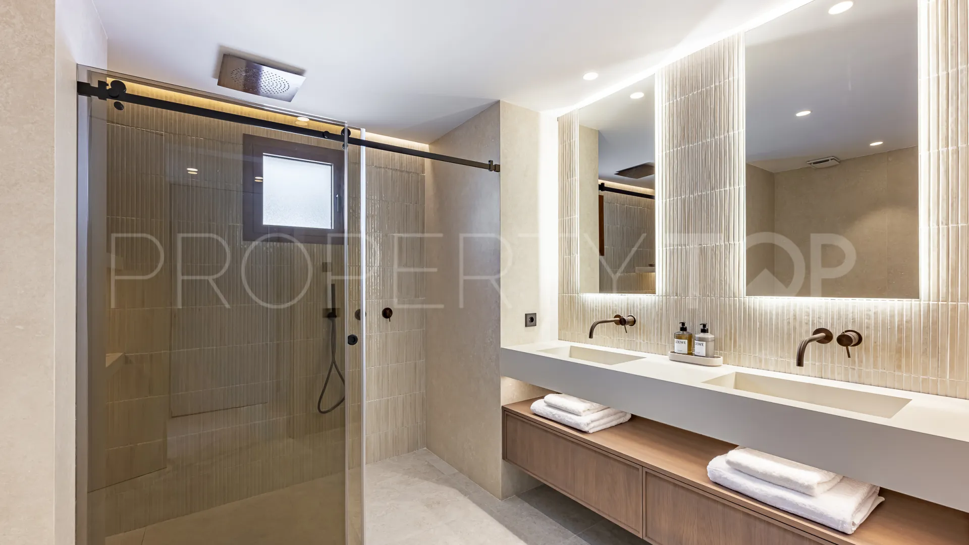 Alcores del Golf, duplex planta baja de 4 dormitorios a la venta
