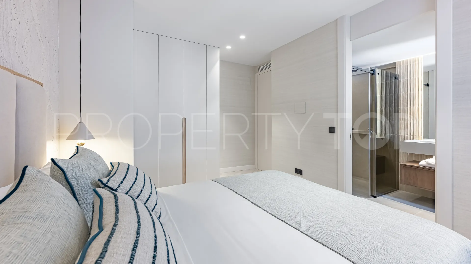 Alcores del Golf, duplex planta baja de 4 dormitorios a la venta