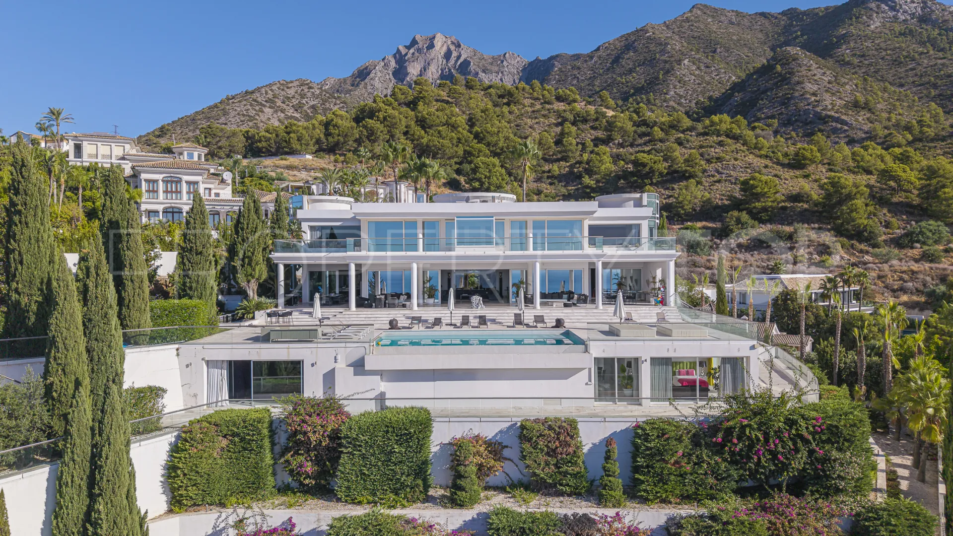 Villa en venta en Cascada de Camojan