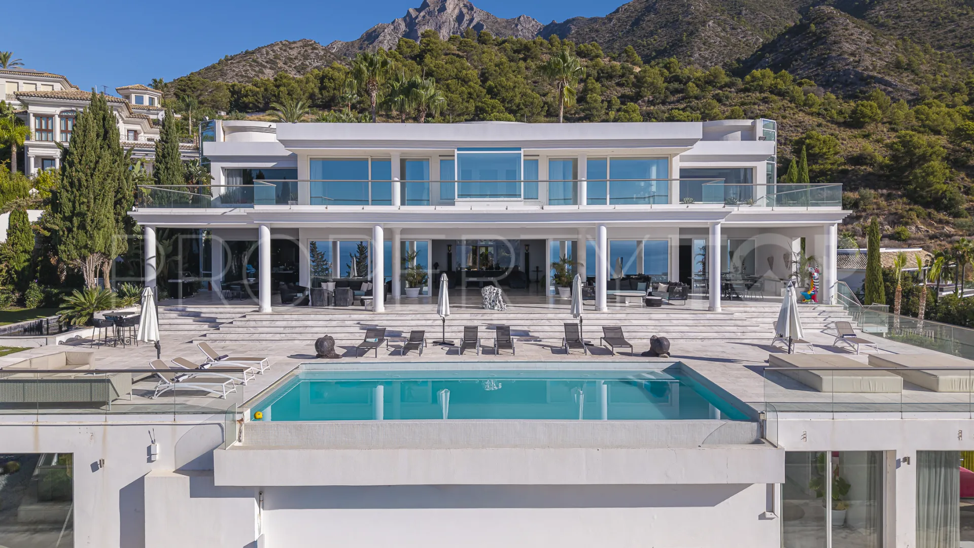 Villa en venta en Cascada de Camojan