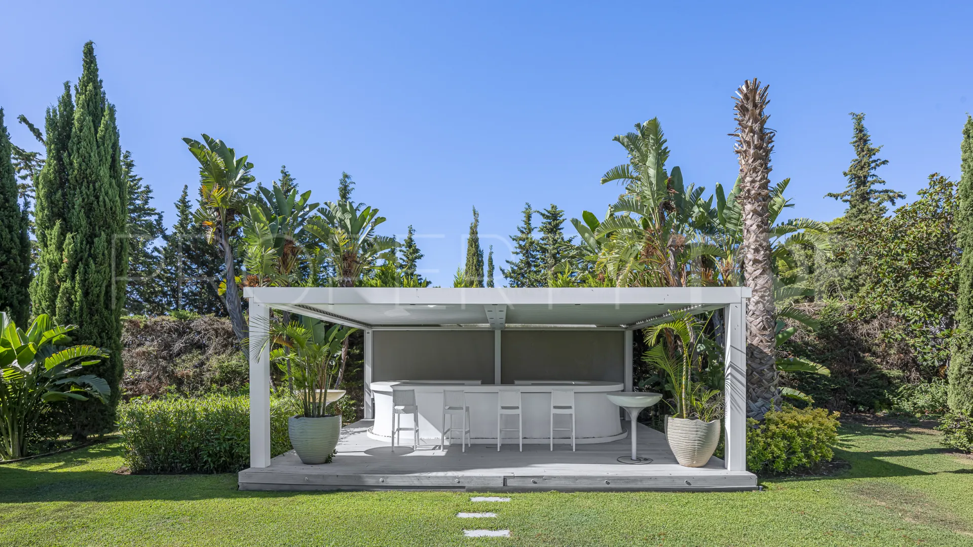 Villa en venta en Cascada de Camojan