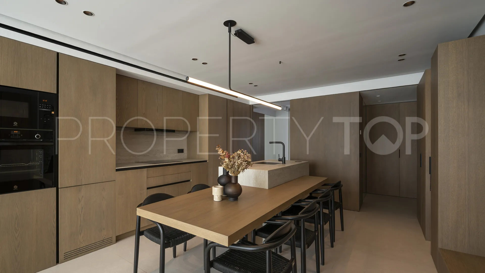 For sale 3 bedrooms apartment in Marbella Centro