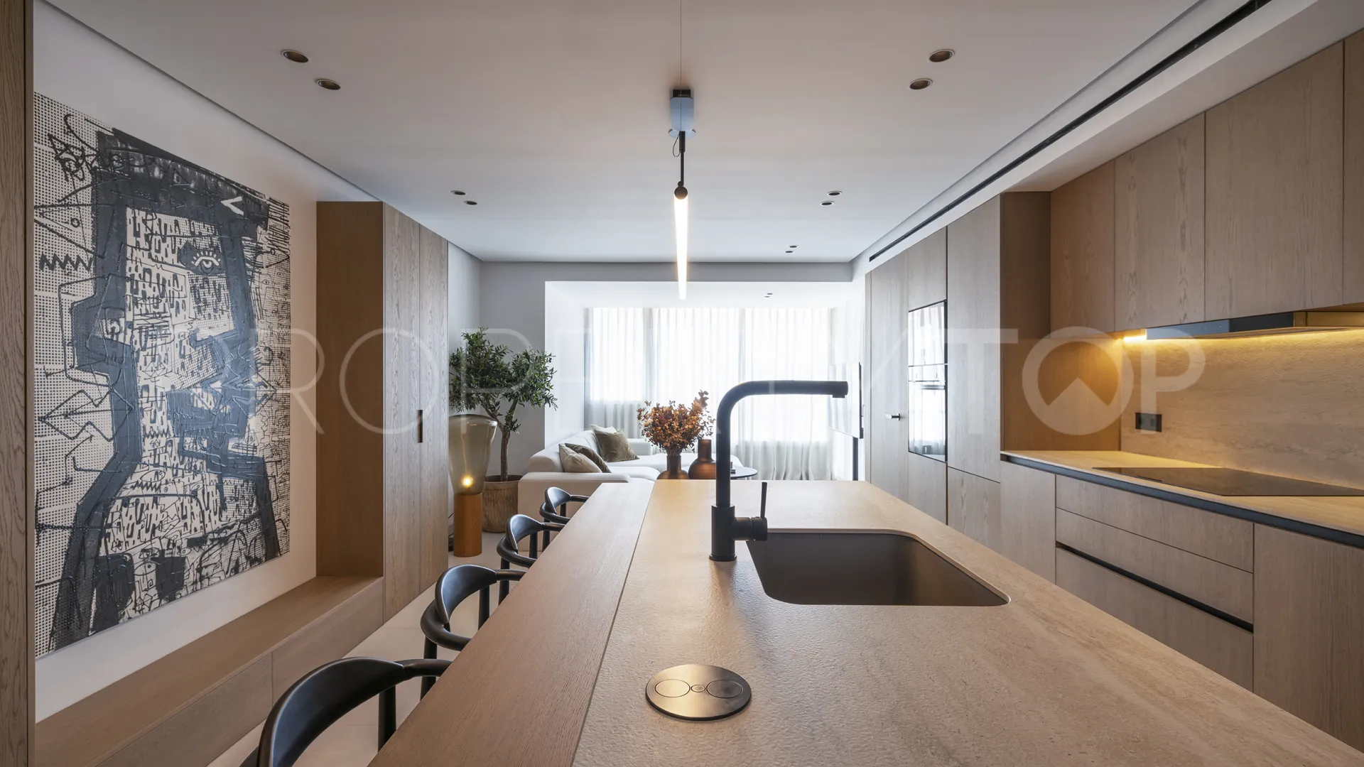For sale 3 bedrooms apartment in Marbella Centro