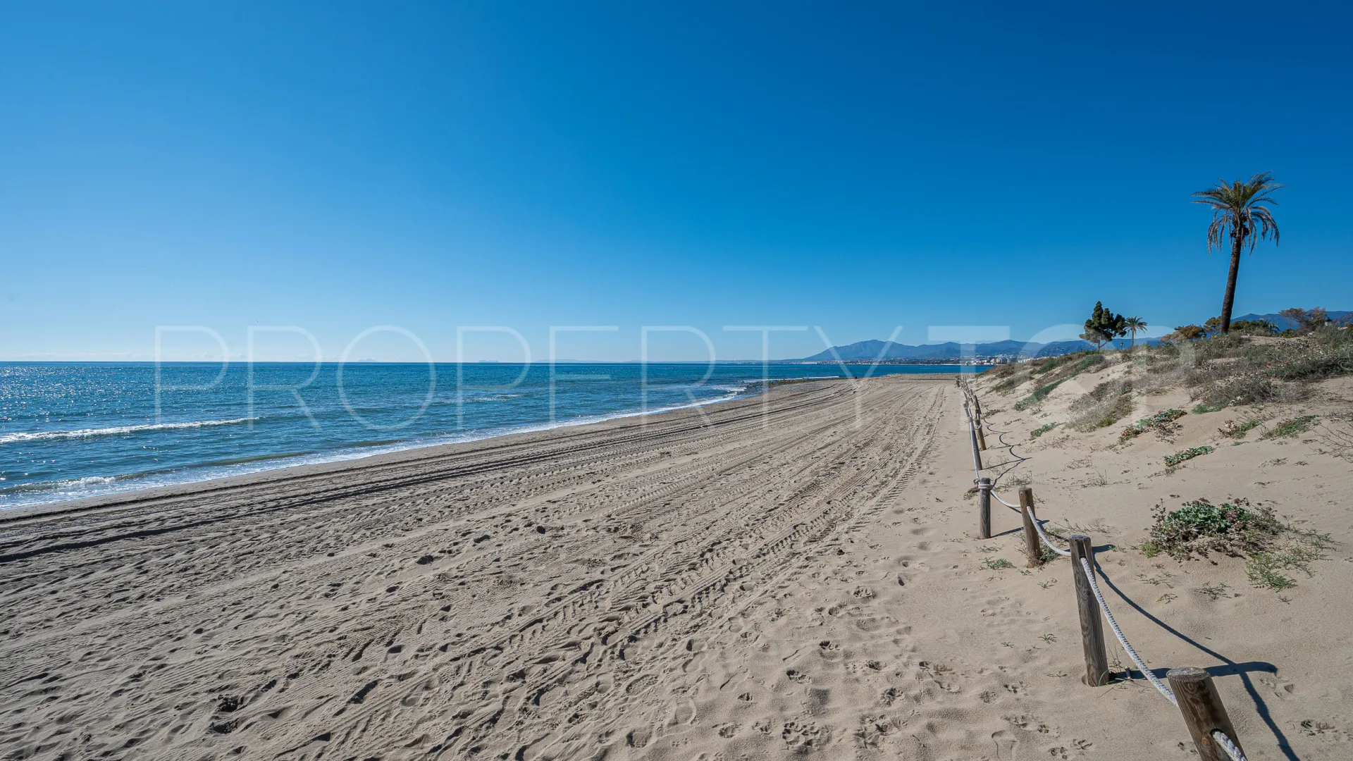 Apartamento en venta en Los Monteros Playa