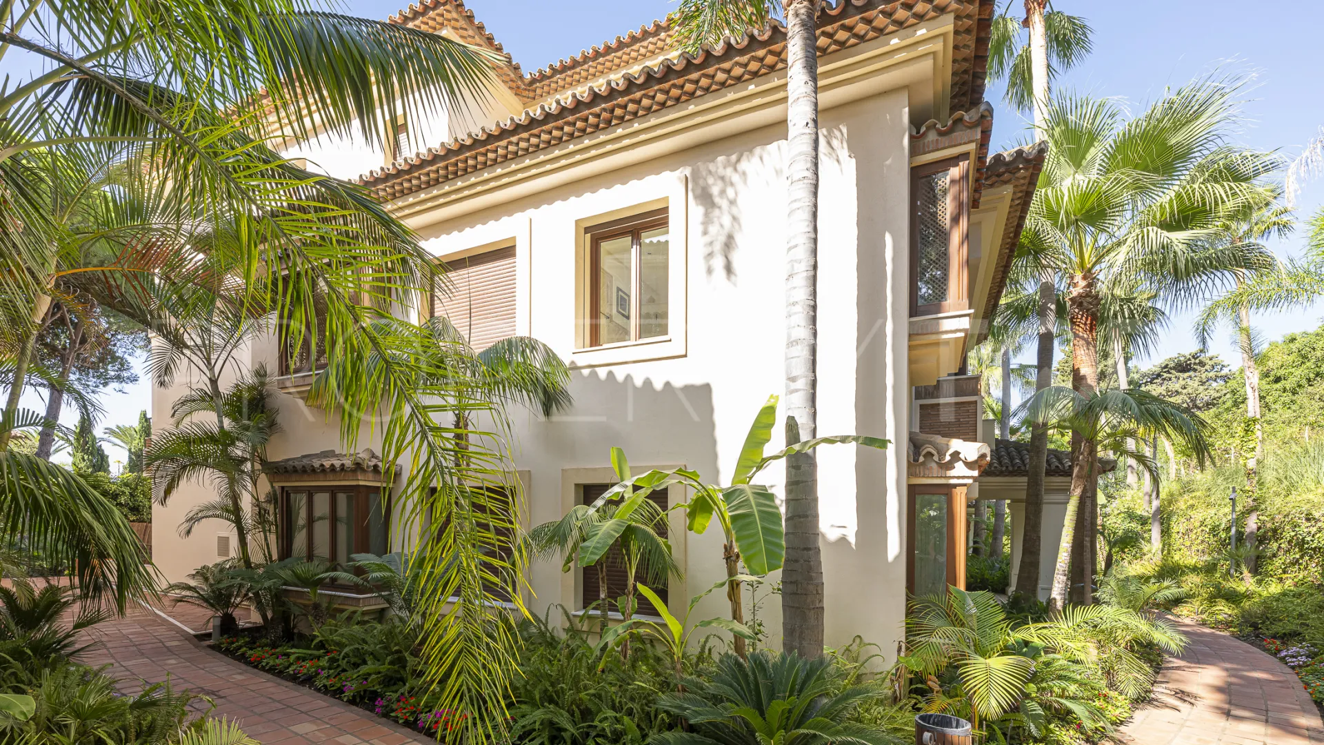 Apartamento en venta en Los Monteros Playa
