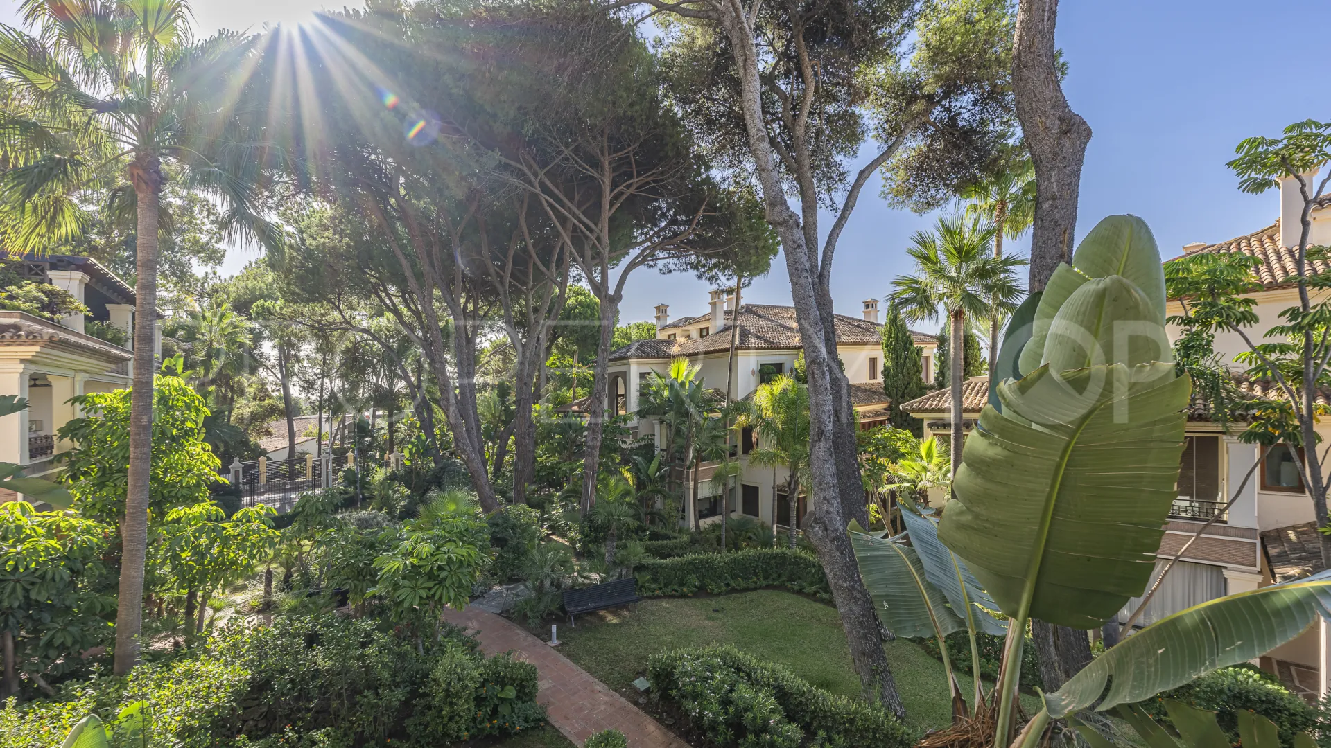 Apartamento en venta en Los Monteros Playa
