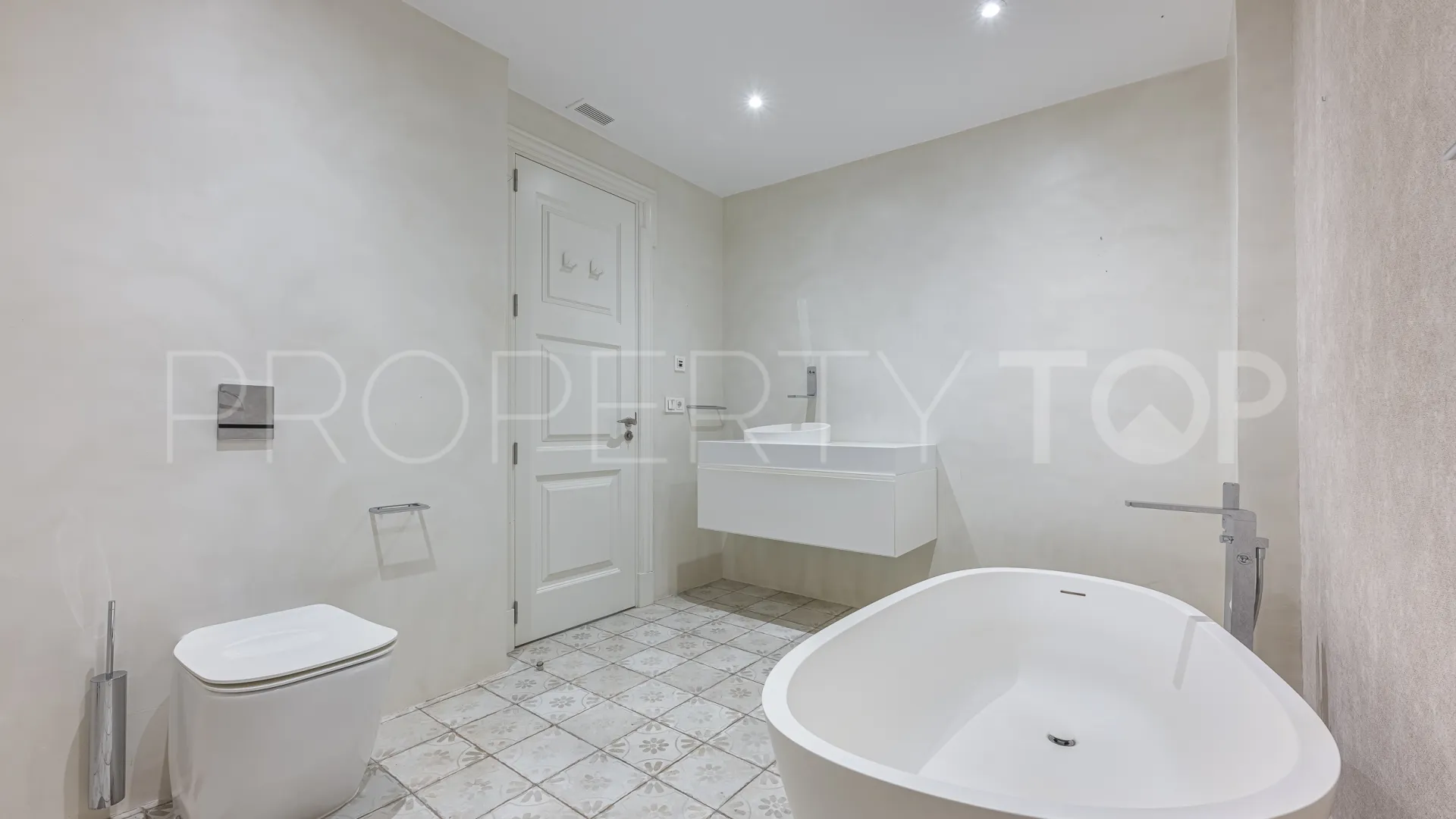 Apartamento en venta en Los Monteros Playa