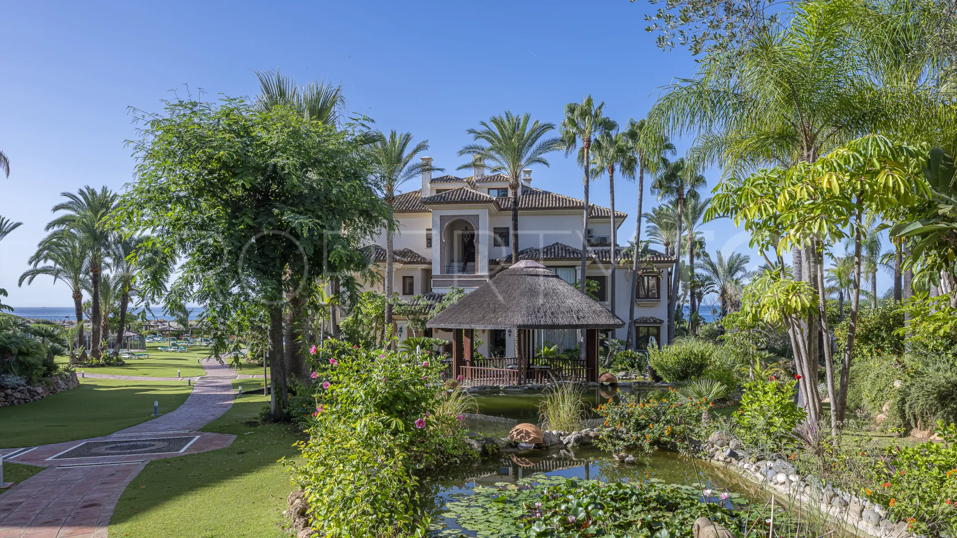 Apartamento en venta en Los Monteros Playa