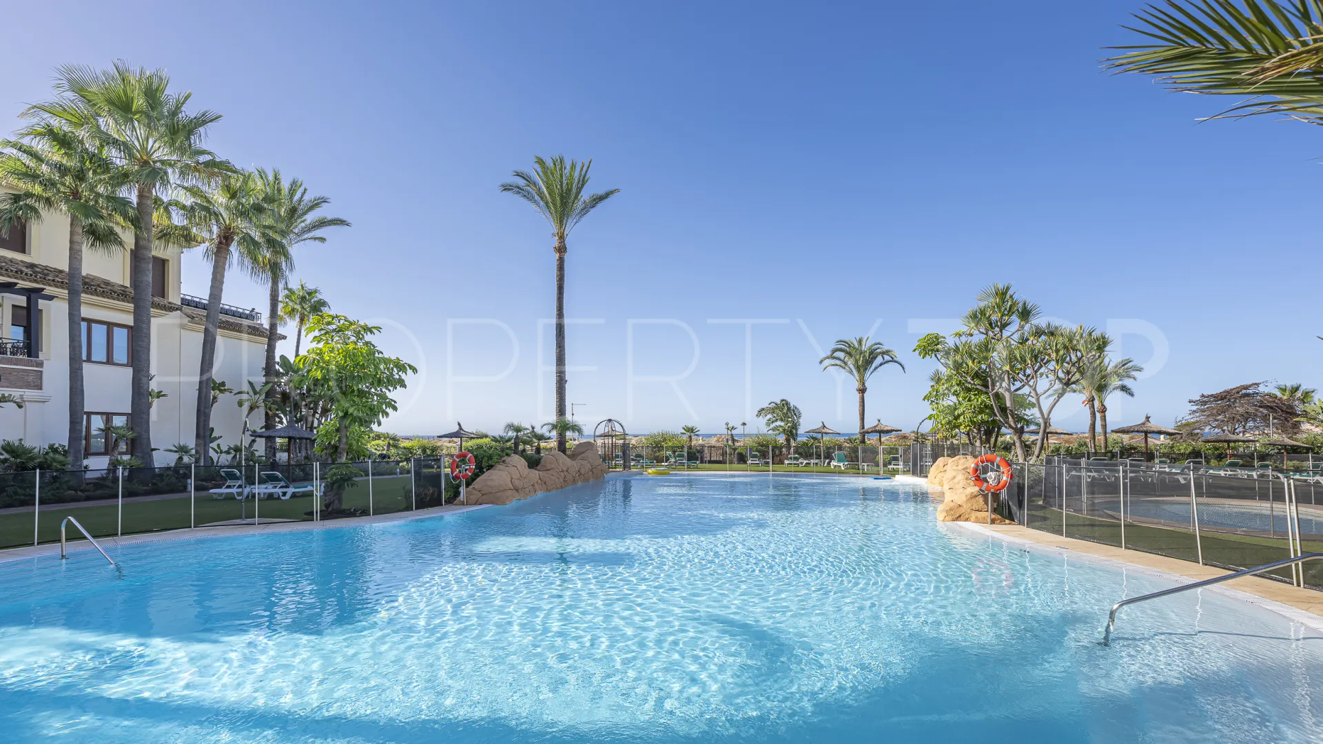 Apartamento en venta en Los Monteros Playa